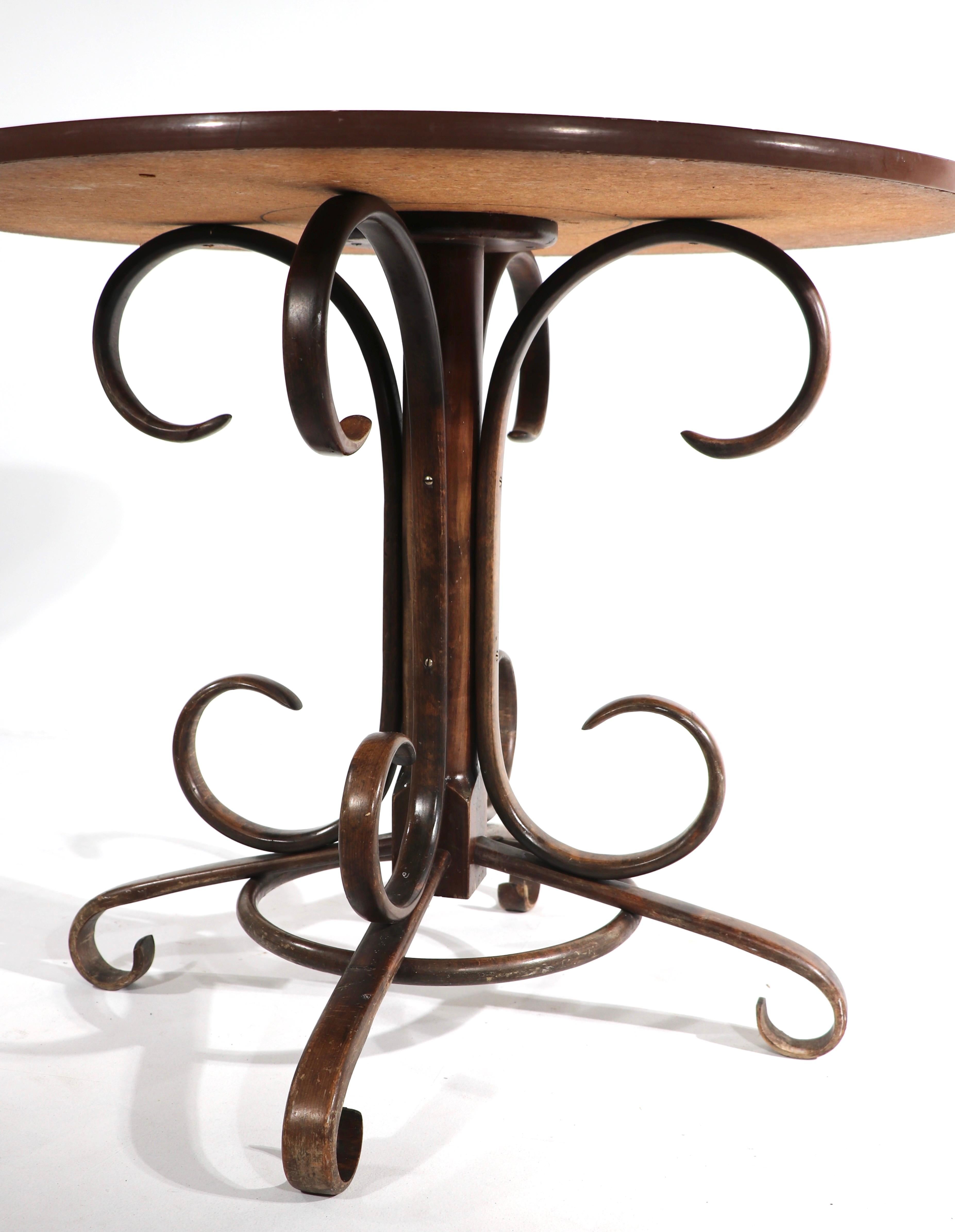 thonet bentwood table