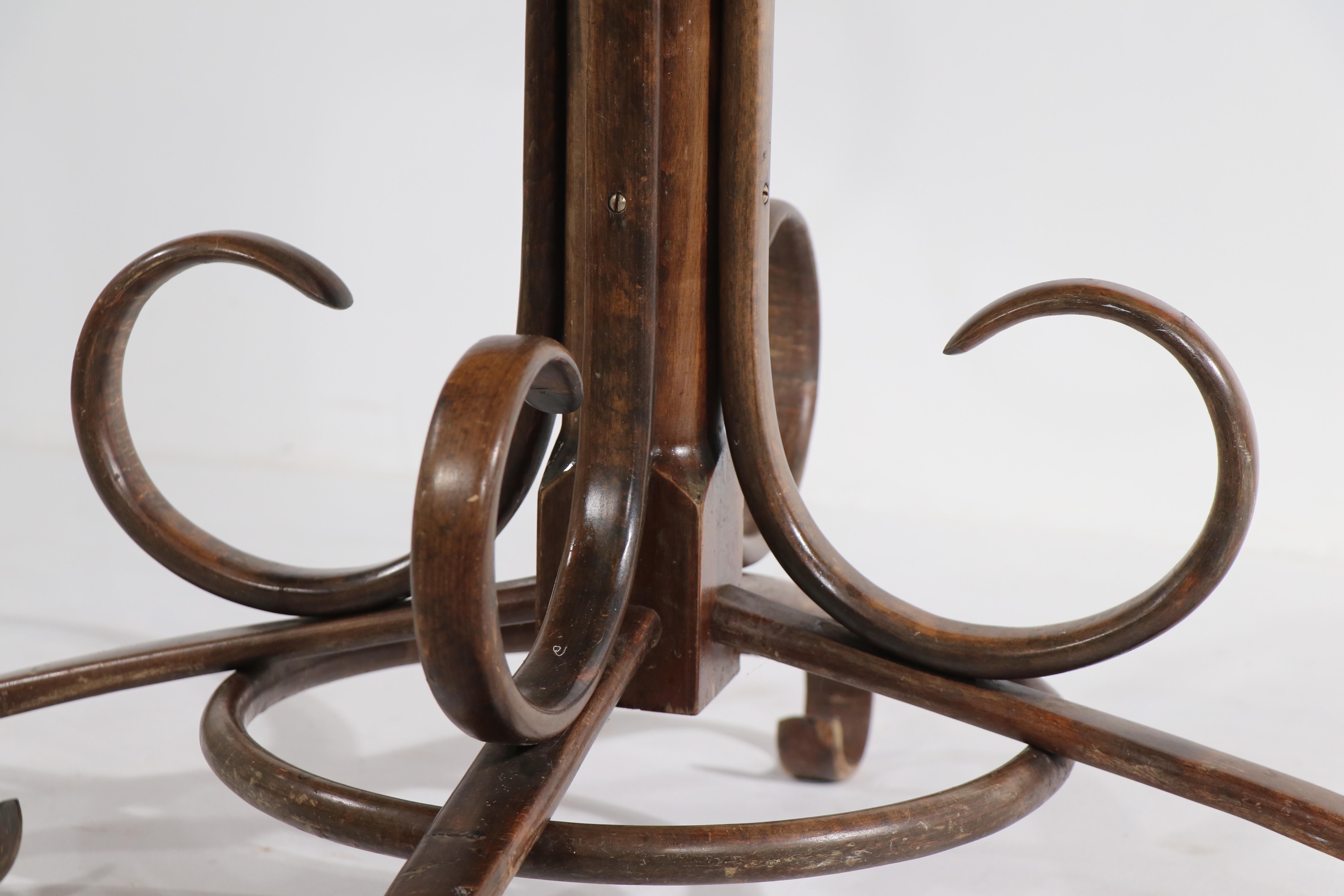 thonet bentwood table