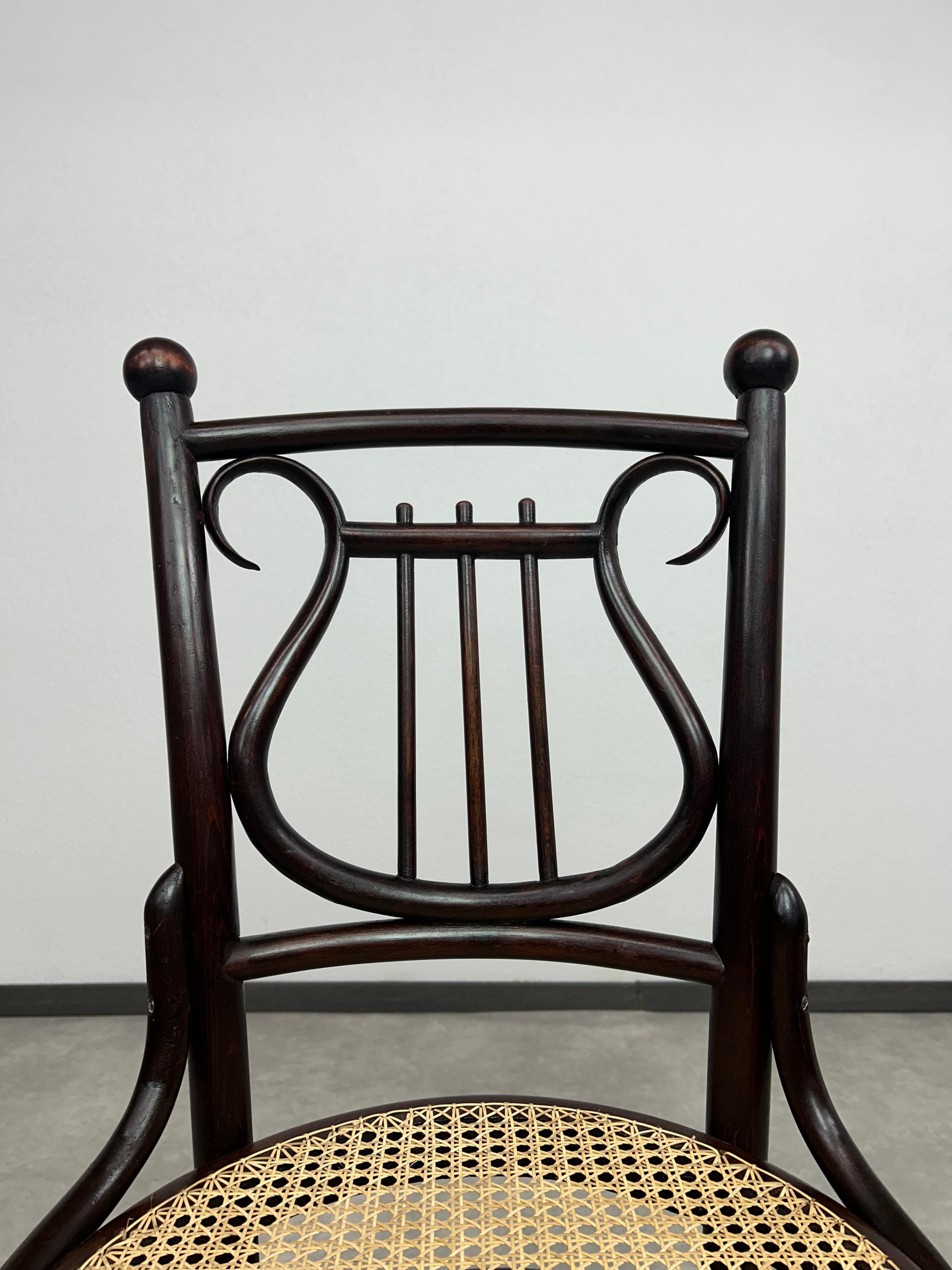 Bugholzstuhl attr. zu Thonet im Zustand „Hervorragend“ im Angebot in Banská Štiavnica, SK