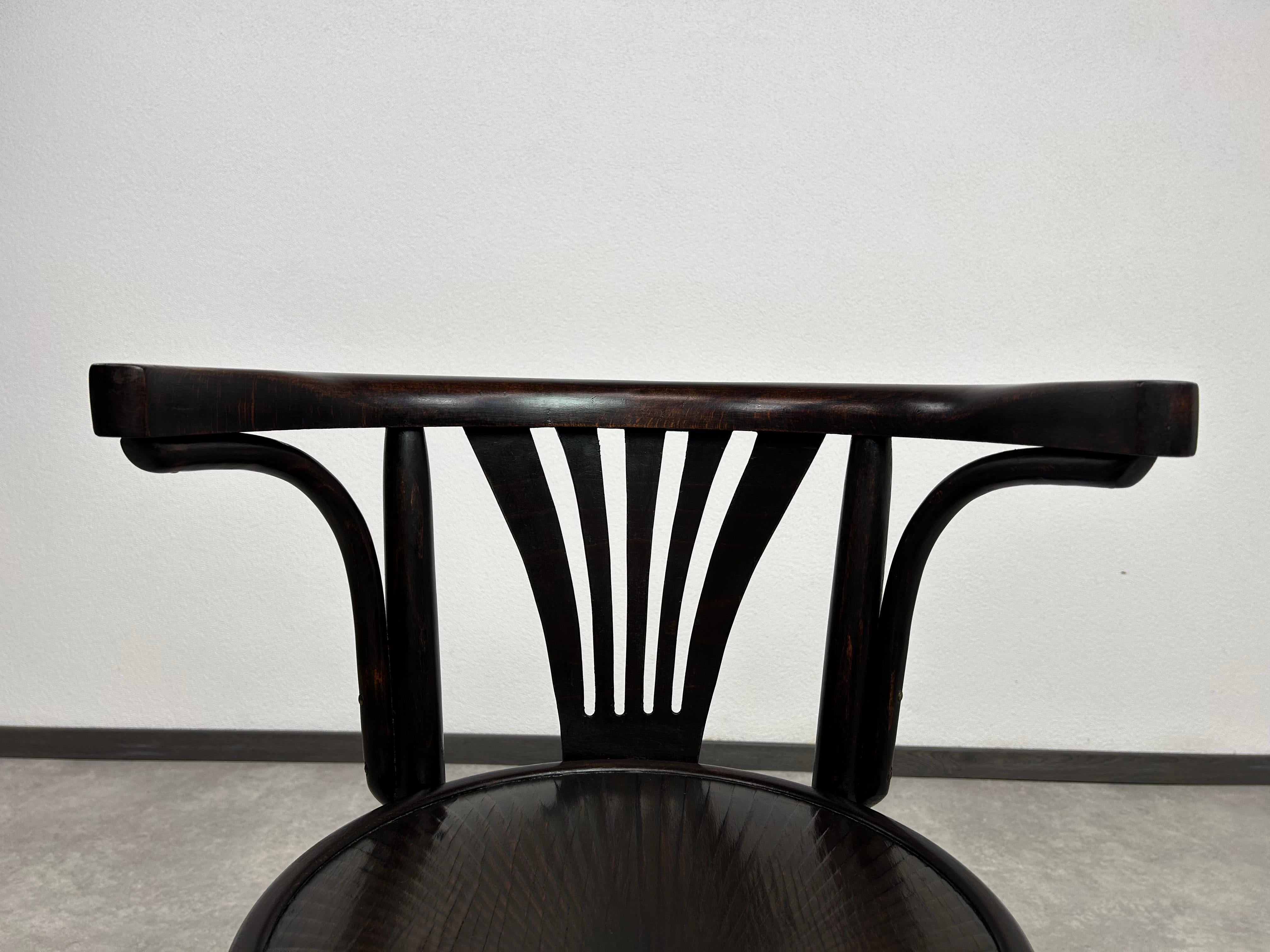Silla de madera curvada de Thonet en Excelente estado para la venta en Banská Štiavnica, SK
