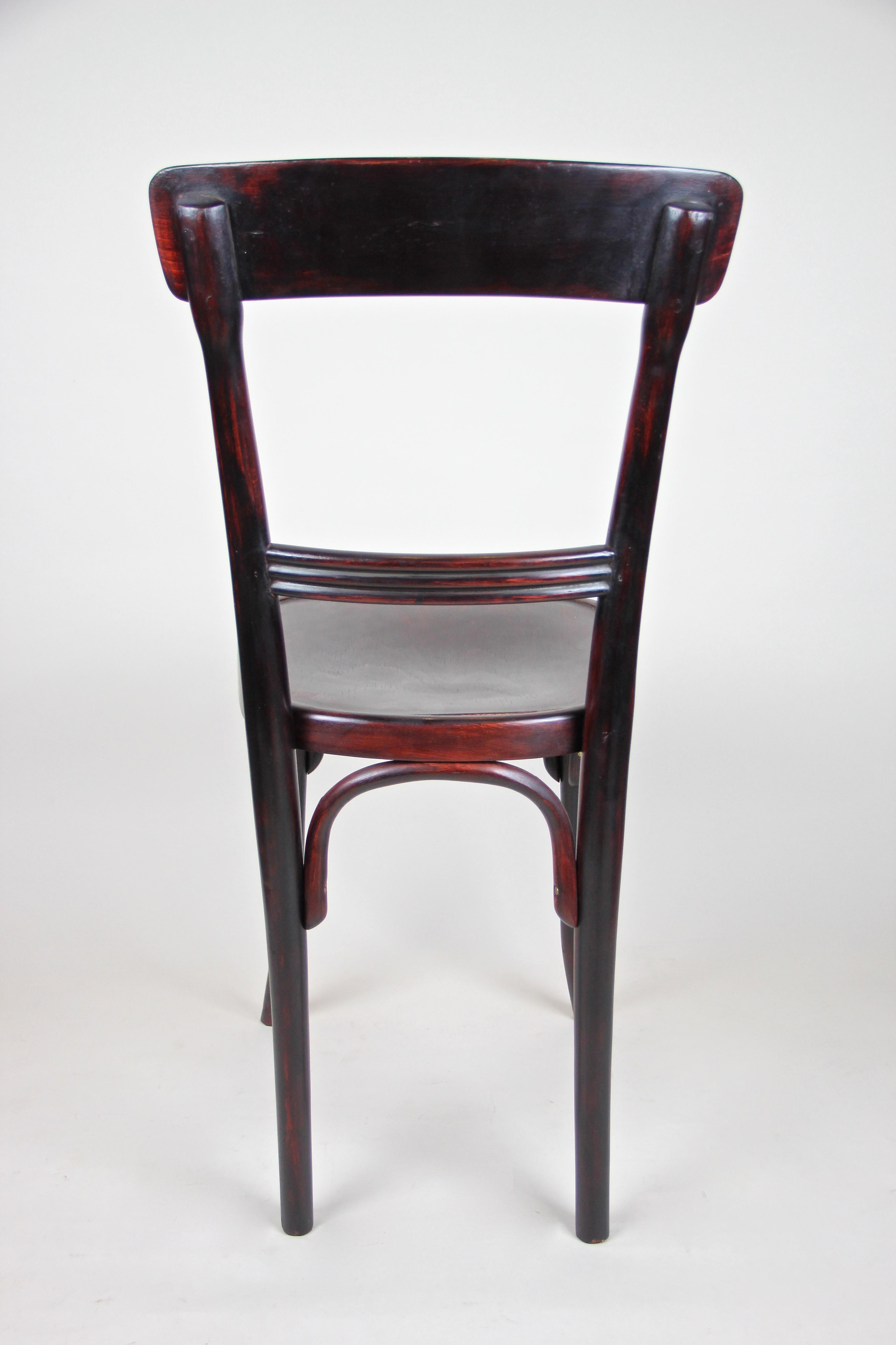 Bentwood Chair by Thonet Vienna Mahogany Toned, Austria, circa 1910 In Good Condition In Lichtenberg, AT