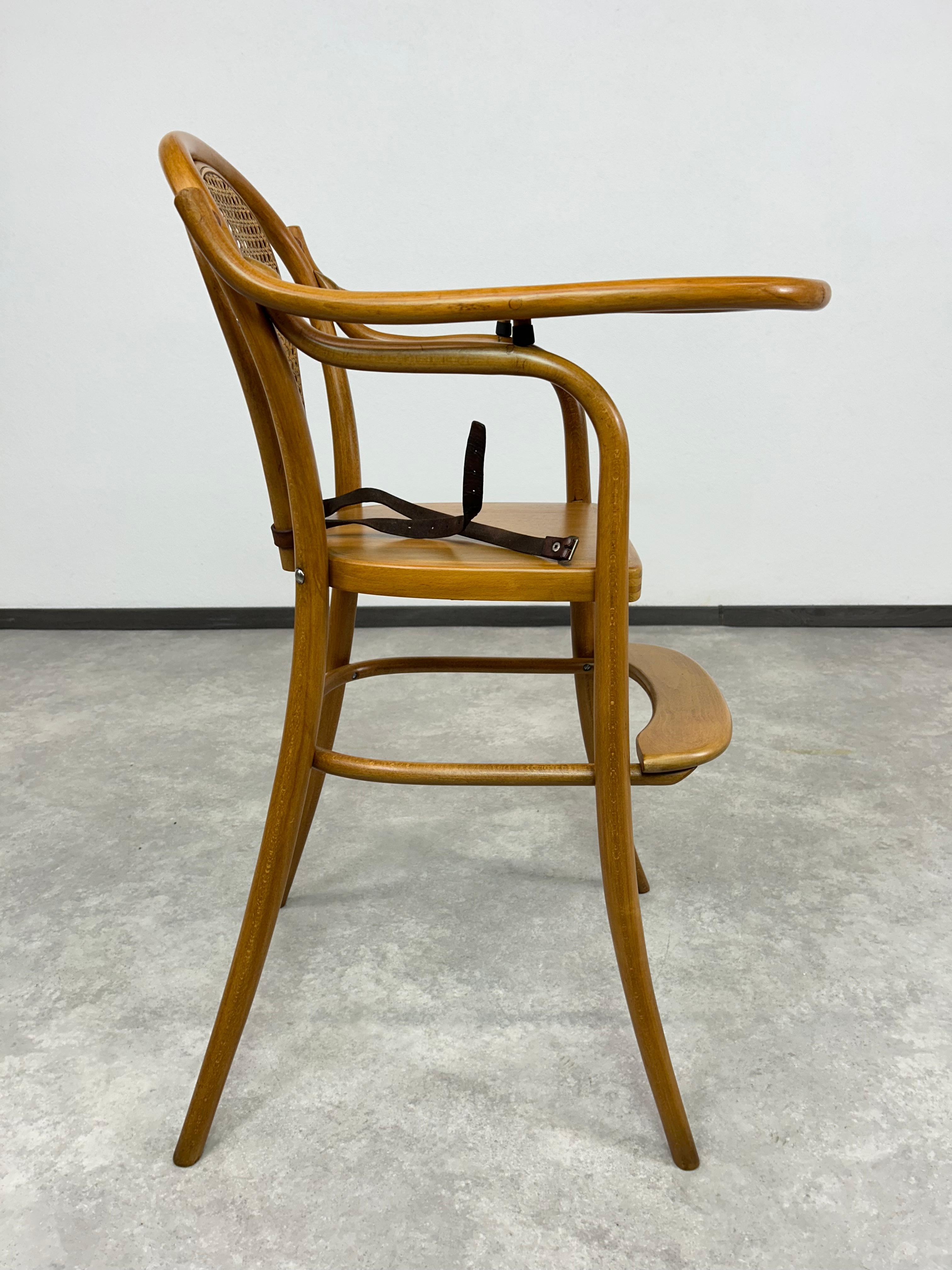 Chaise en bois courbé pour enfants par Pancota Vienna en vente 6