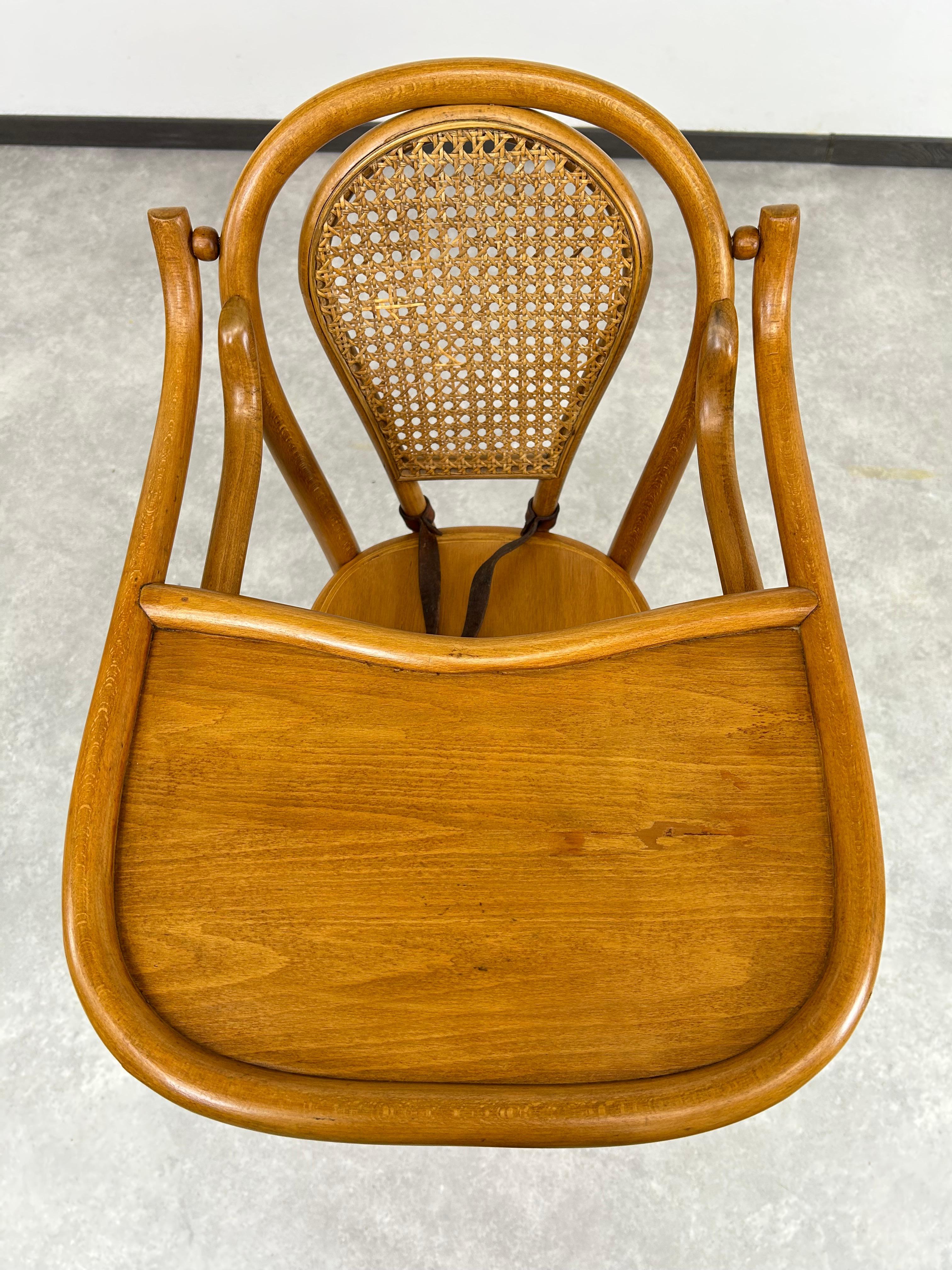 Chaise en bois courbé pour enfants par Pancota Vienna en vente 2