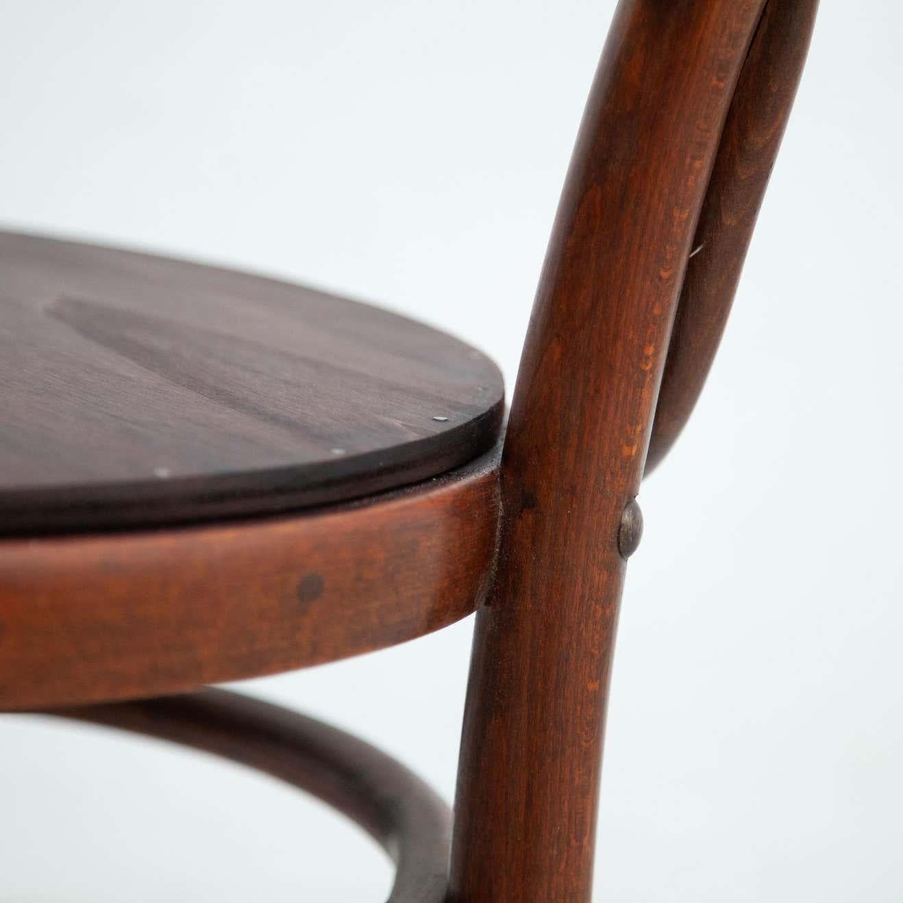 Bentwood Chair in the Style of Thonet – Austria, Circa 1930 For Sale 3