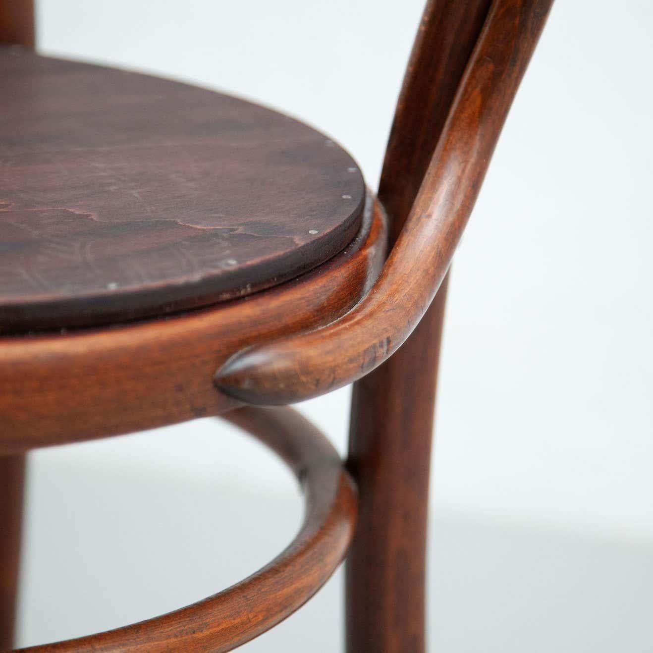 Bentwood Chair in the Style of Thonet – Austria, Circa 1930 For Sale 8