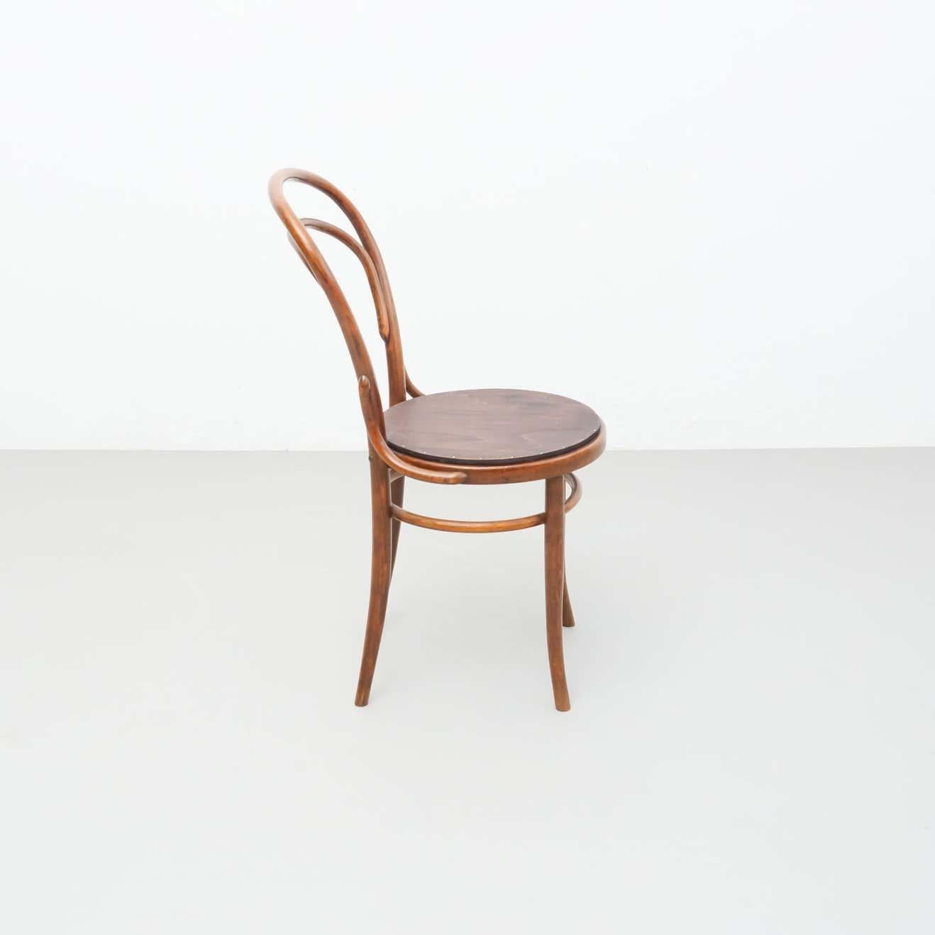 Mid-20th Century Bentwood Chair in the Style of Thonet, circa 1930 For Sale