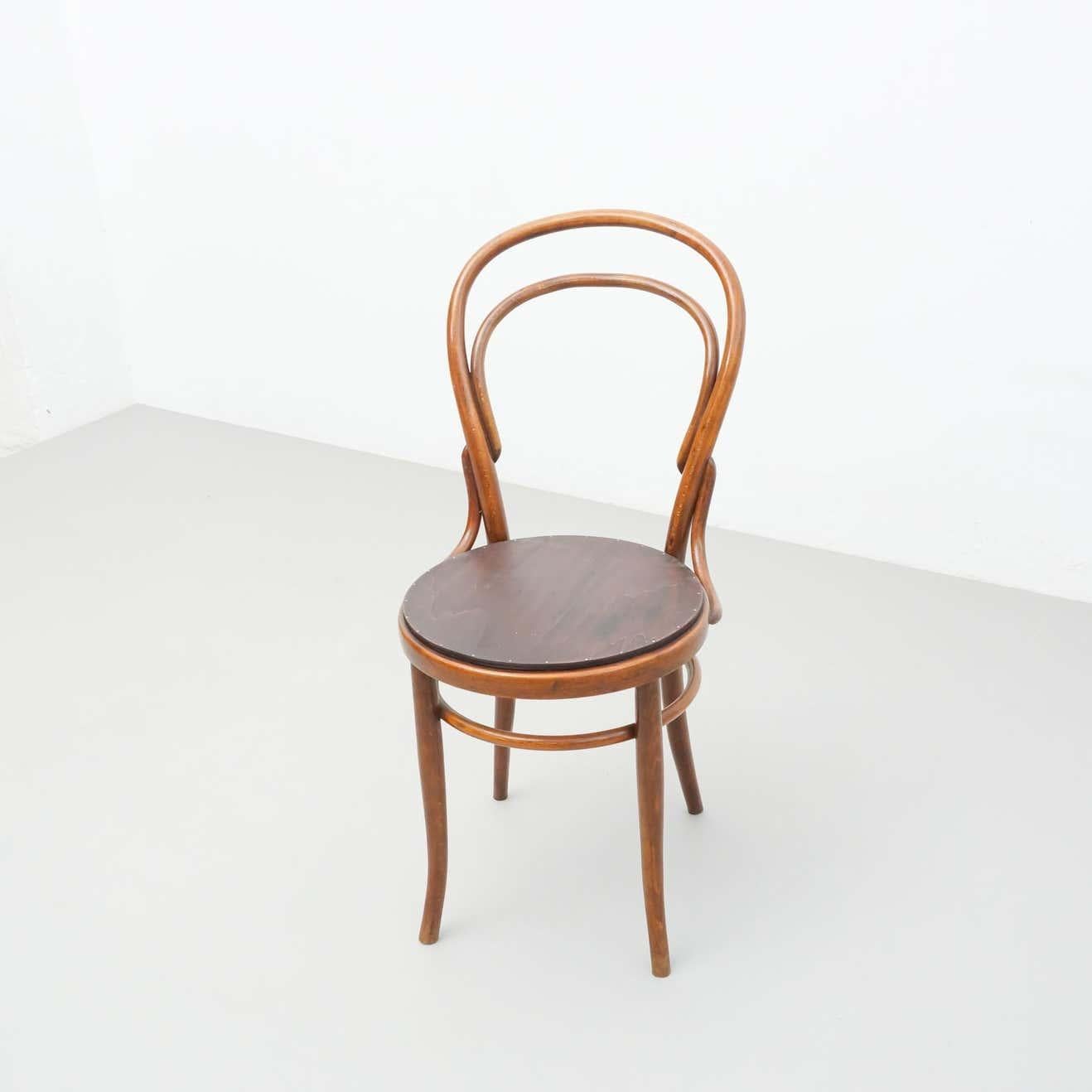 Bentwood Chair in the Style of Thonet, circa 1930 1