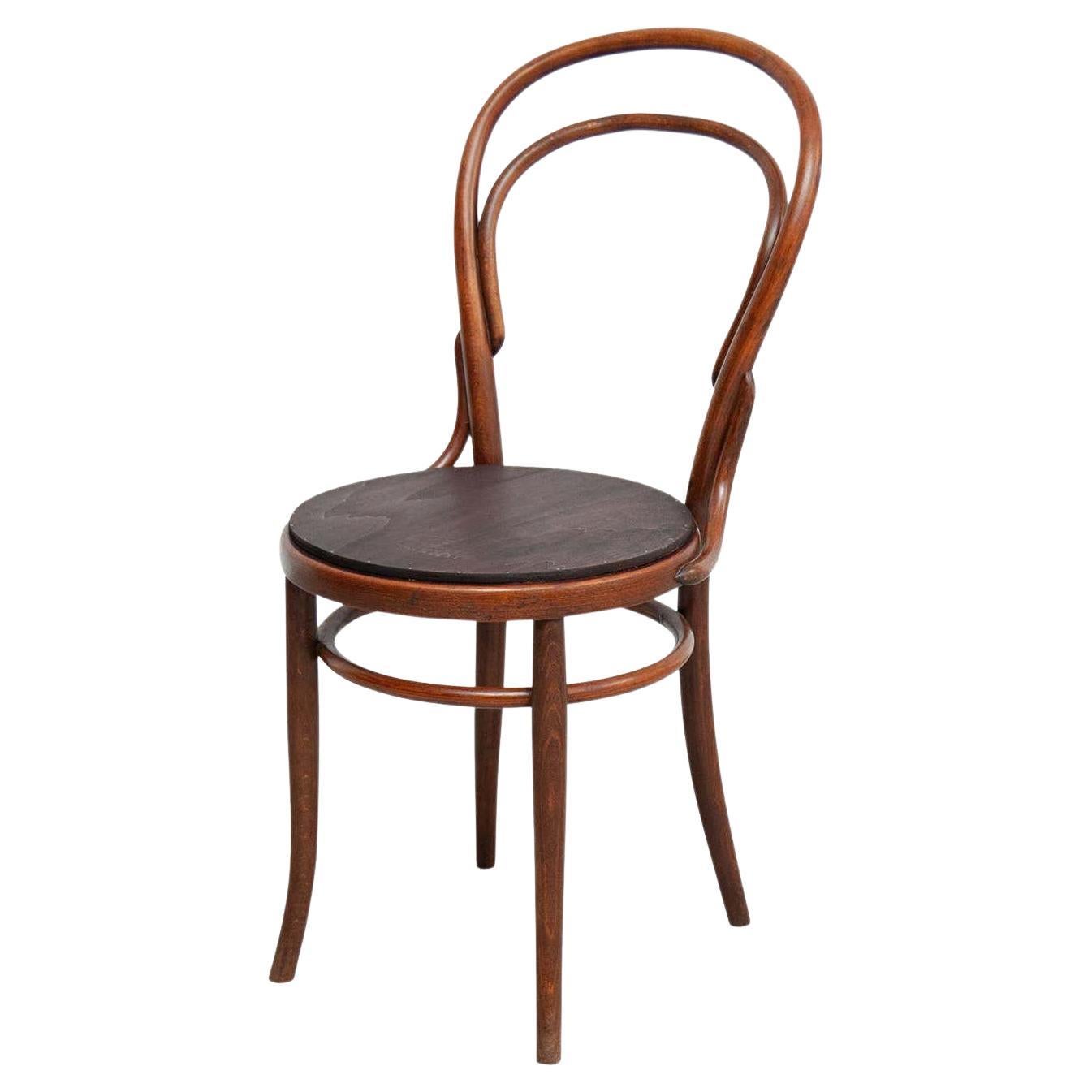 Stuhl aus Bugholz im Stil von Thonet, um 1930