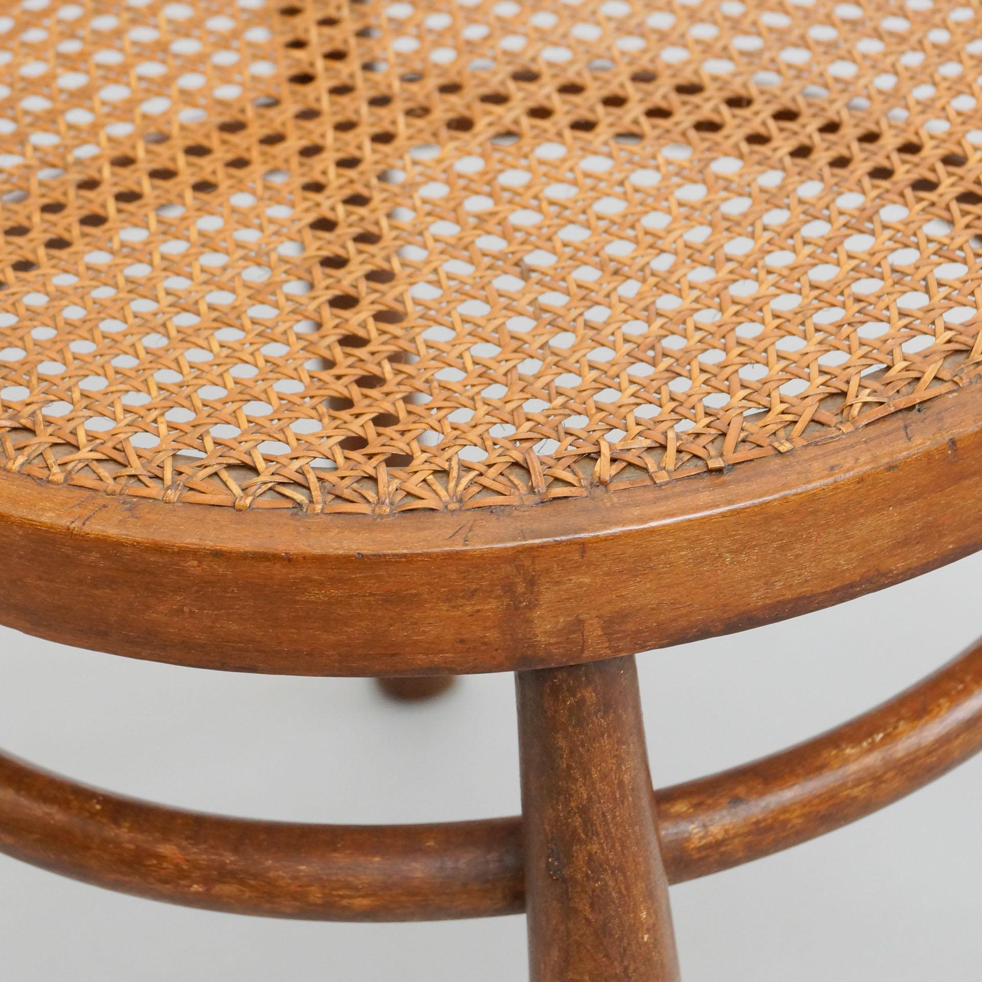 Bentwood Chair in the Style of Thonet, Rattan and Wood, circa 1940 For Sale 2