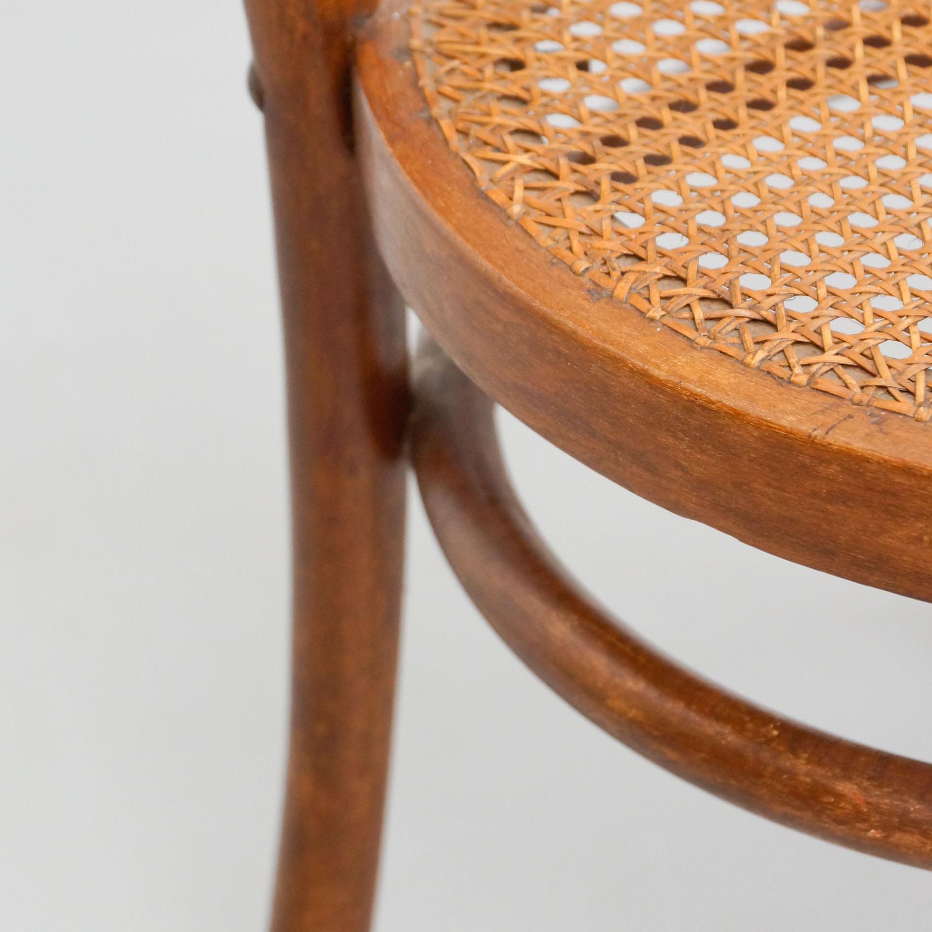Bentwood Chair in the Style of Thonet, Rattan and Wood, circa 1940 For Sale 3