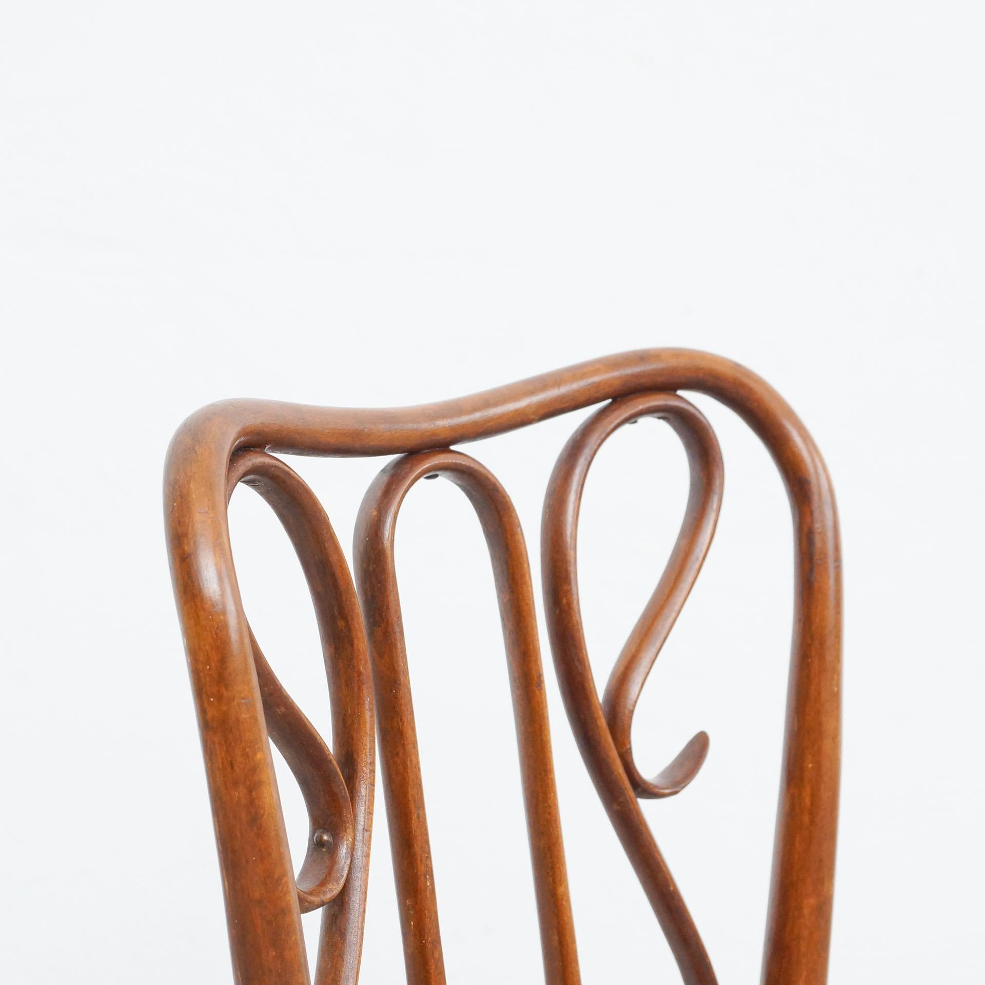 Bentwood Chair in the Style of Thonet, Rattan and Wood, circa 1940 For Sale 4