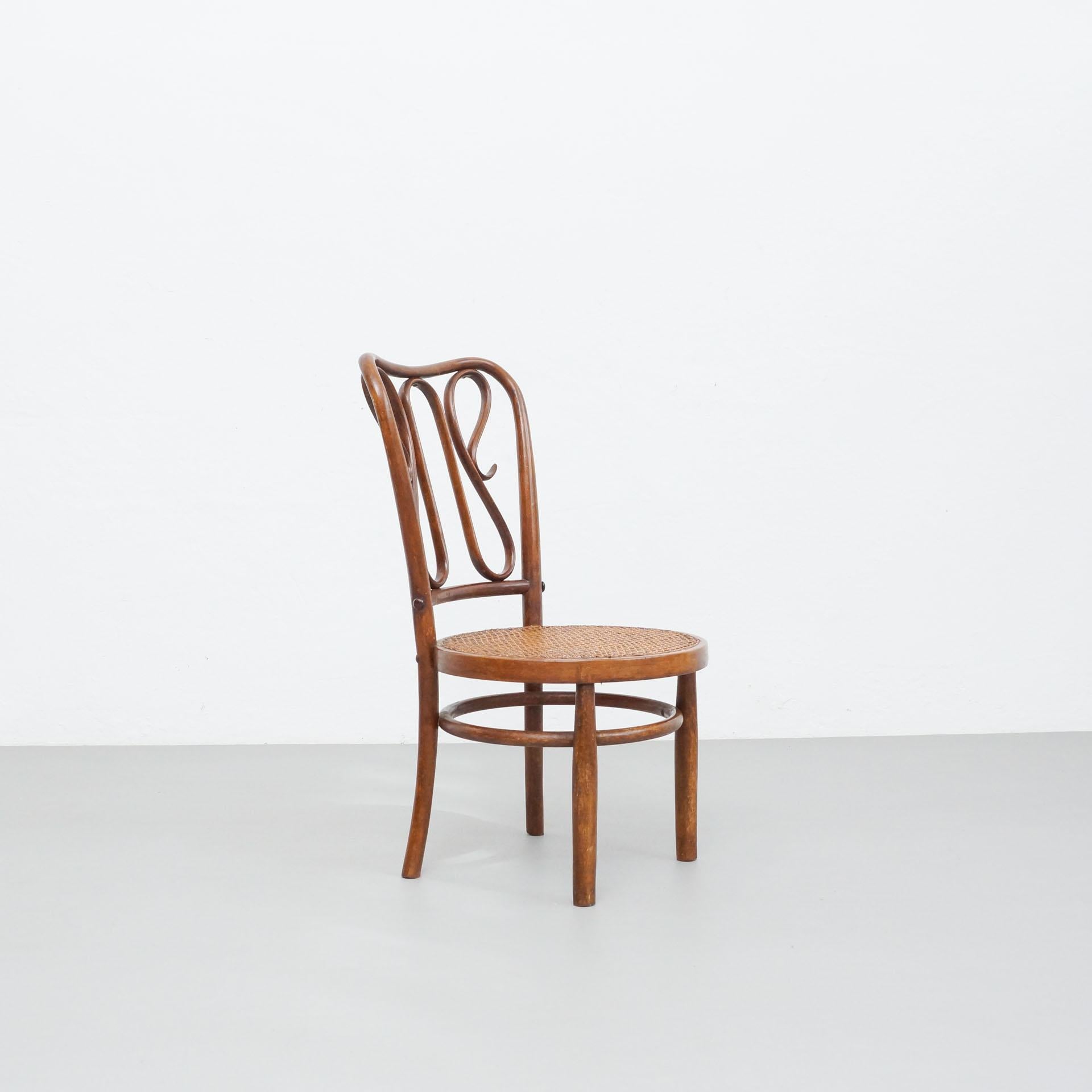 Mid-20th Century Bentwood Chair in the Style of Thonet, Rattan and Wood, circa 1940 For Sale