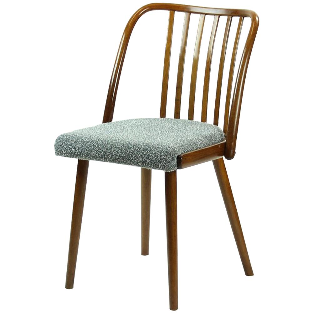Bentwood Chairs by TON, Czechoslovakia, circa 1960