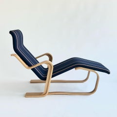Bentwood Chaise Longue by Marcel Breuer