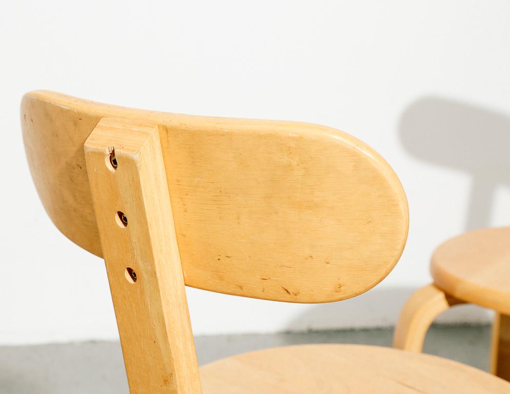 Ensemble pour enfants en bois courbé dans le style d'Alvar Aalto Bon état à Brooklyn, NY