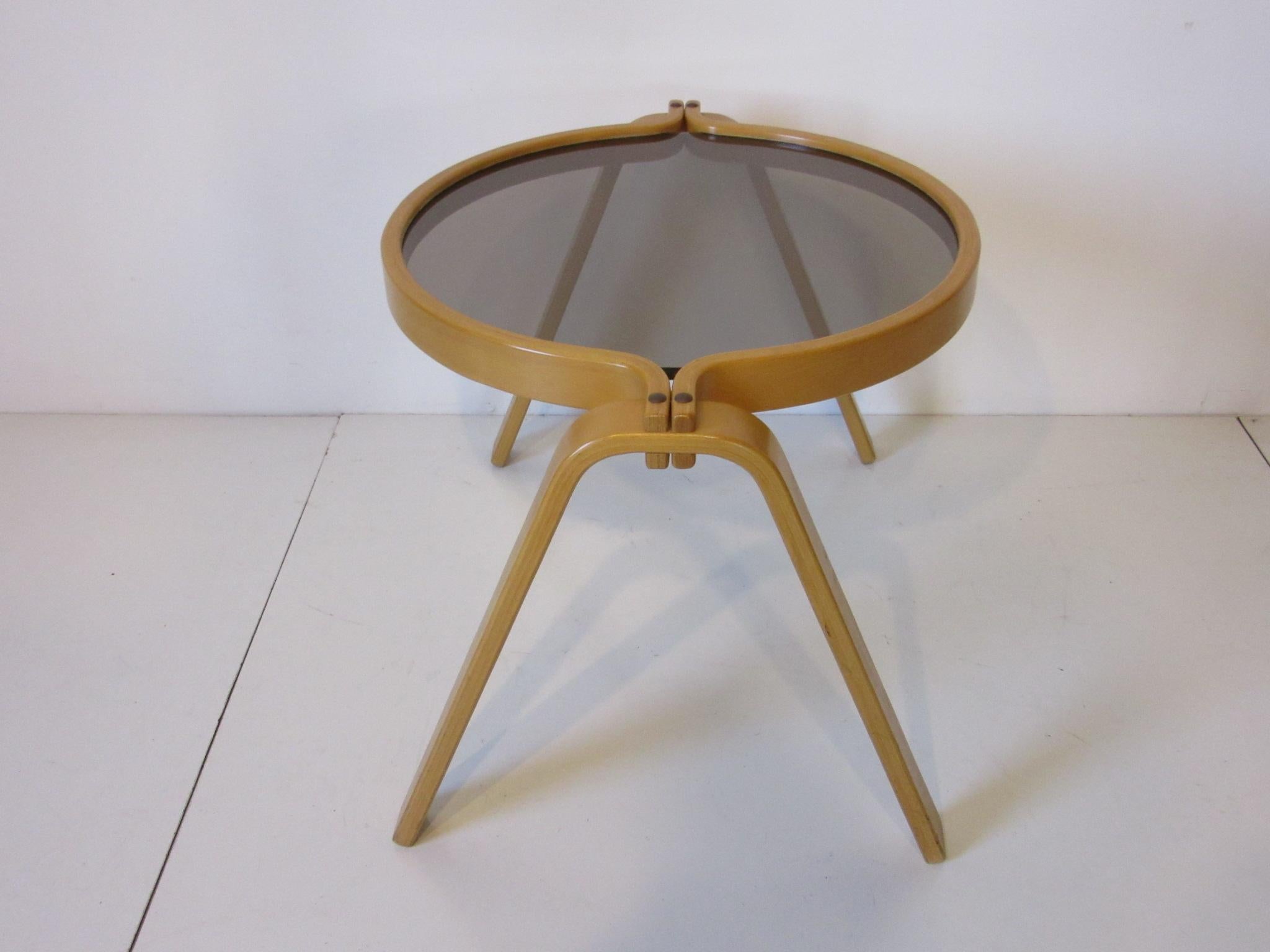Mid-Century Modern Bentwood Coffee or Side Table in the Style of Alvar Aalto