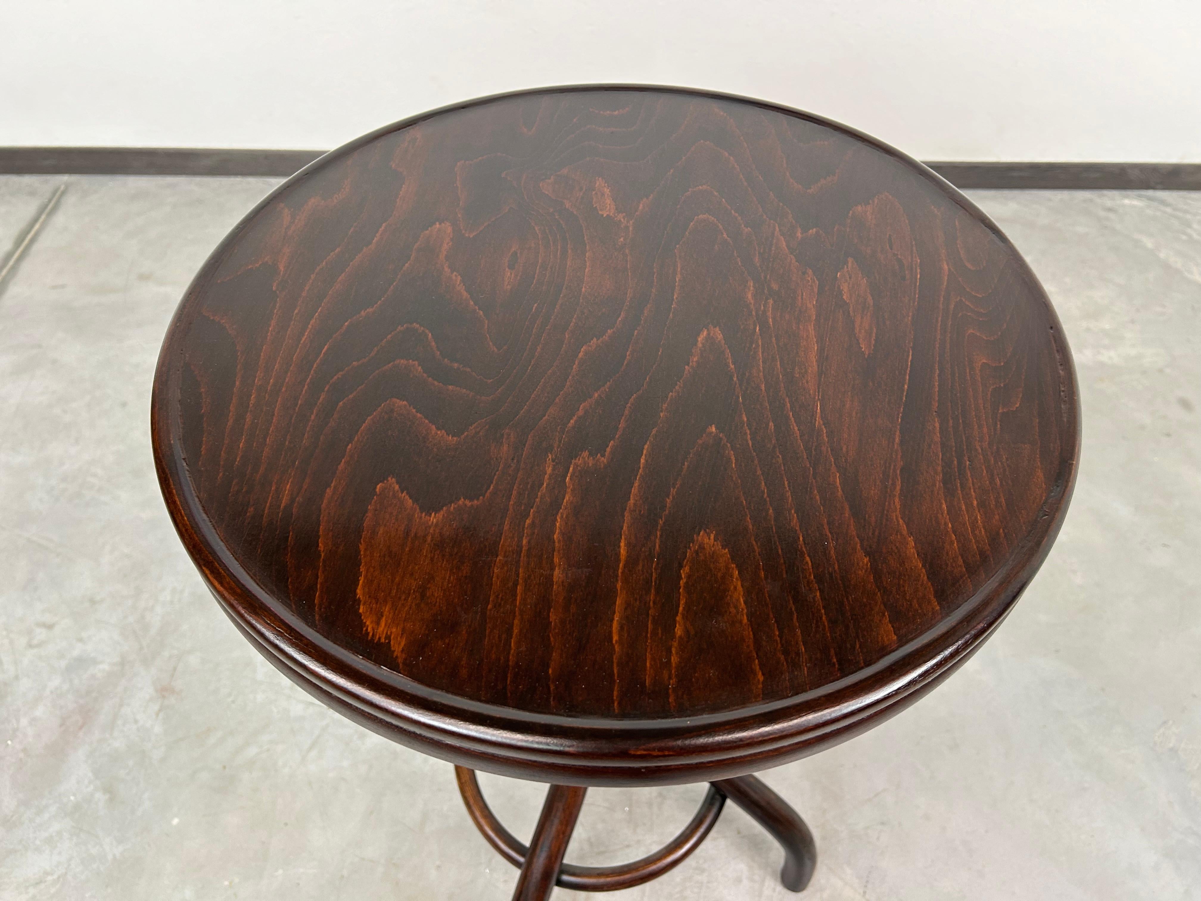 Autrichien Table basse n°1 de Thonet en vente
