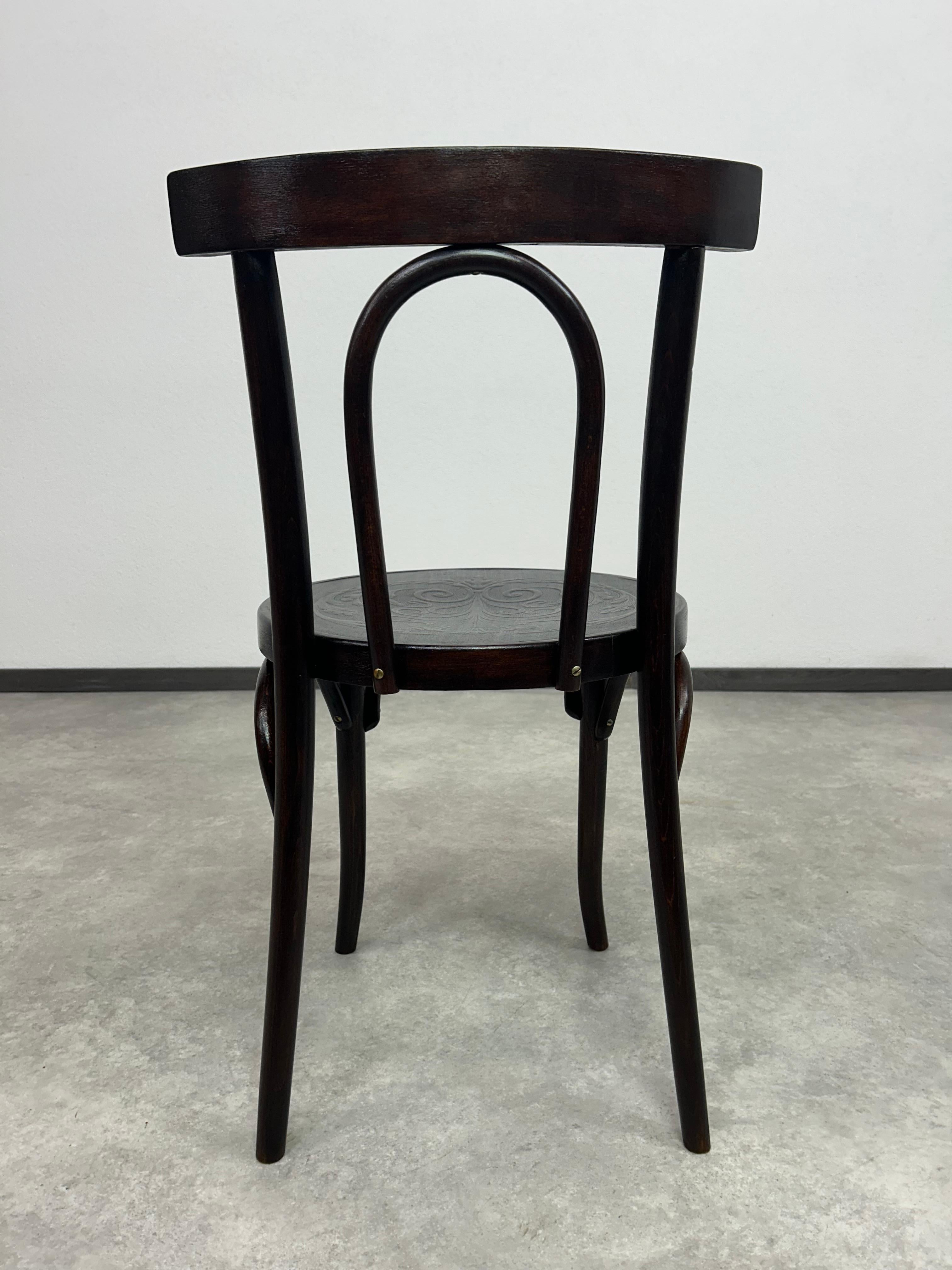 Esszimmerstuhl aus Bugholz (Mitte des 20. Jahrhunderts) im Angebot