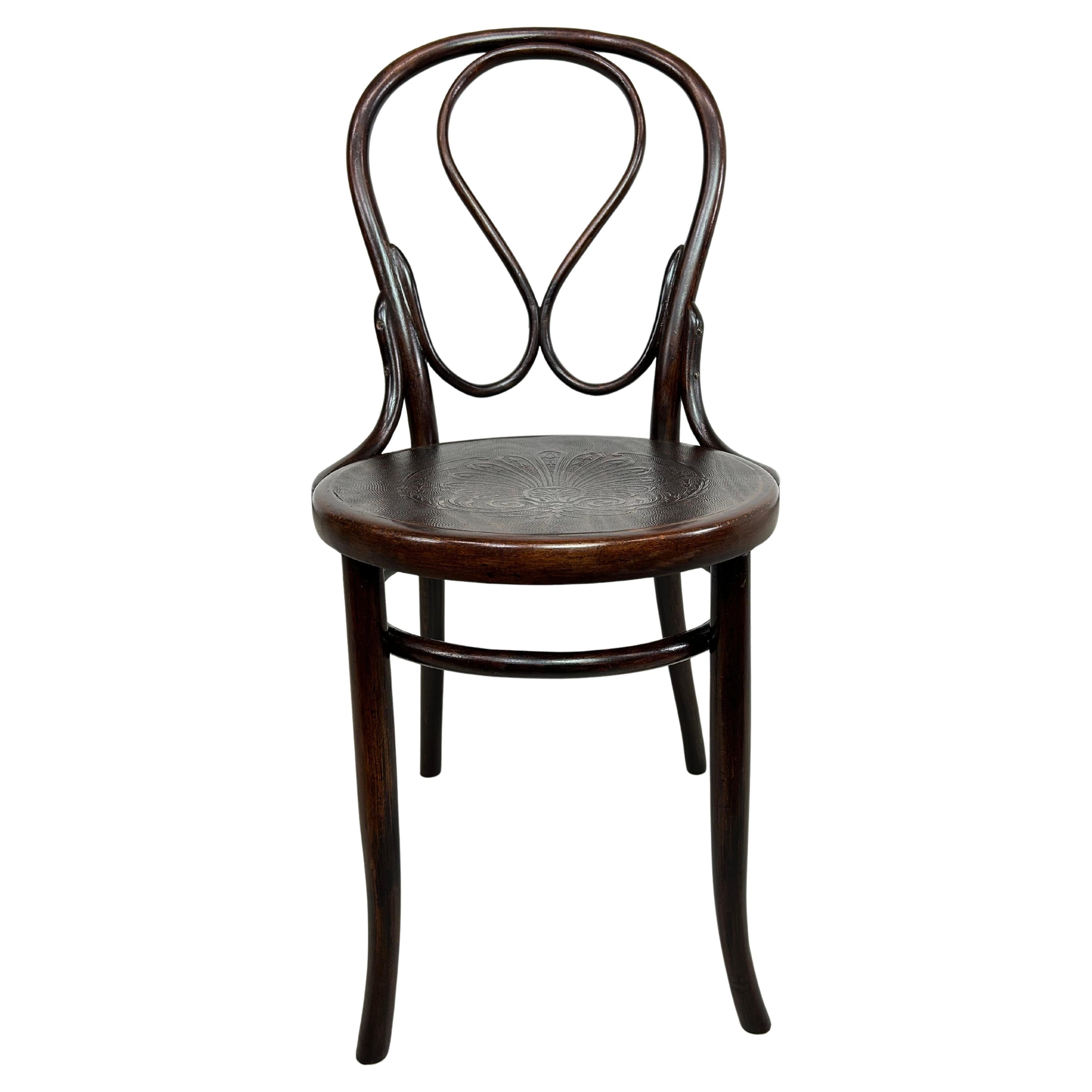 Bentwood dining chair no.20 by Thonet