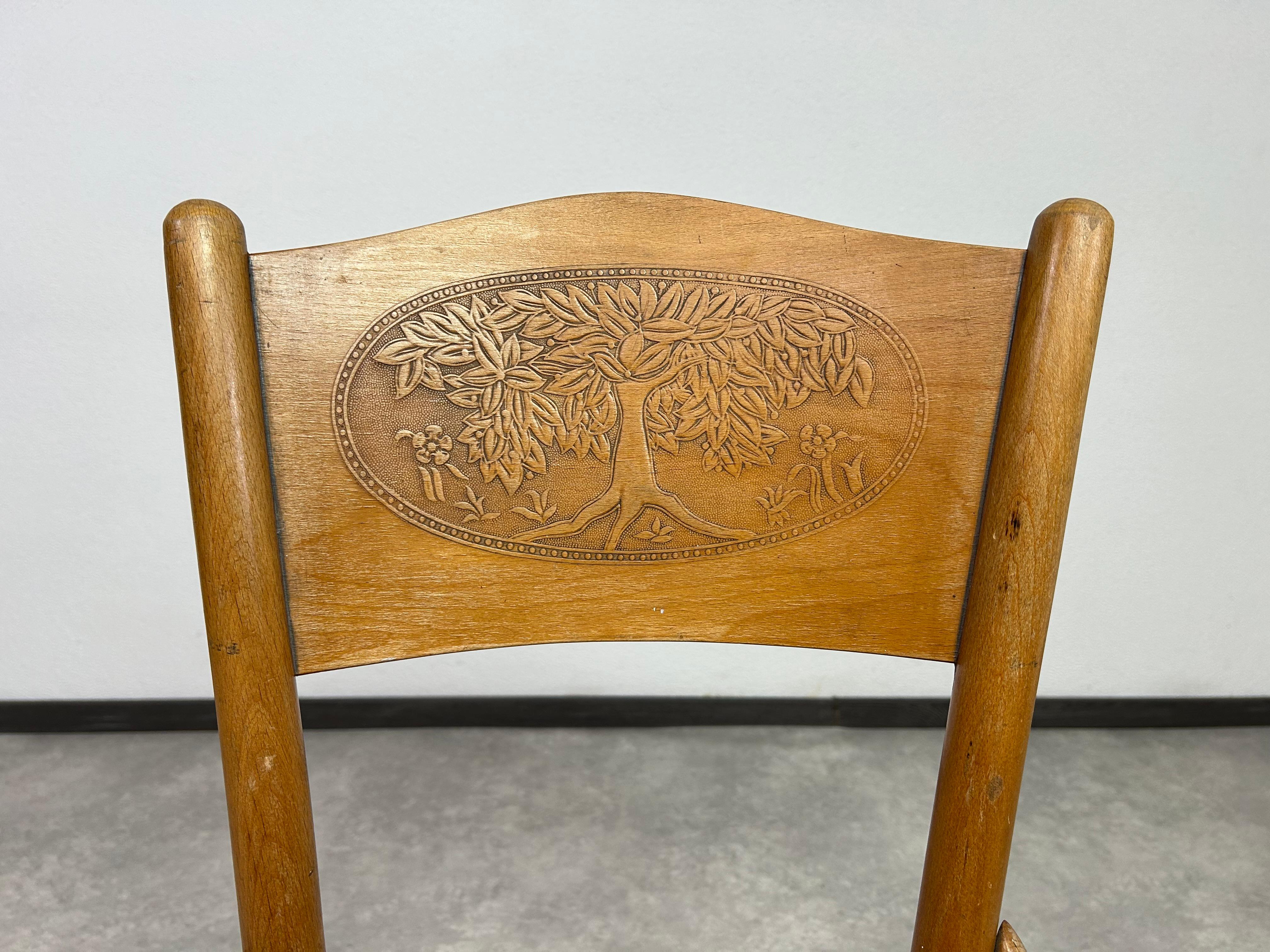 Hongrois Chaises de salle à manger en bois courbé de Thonet en vente