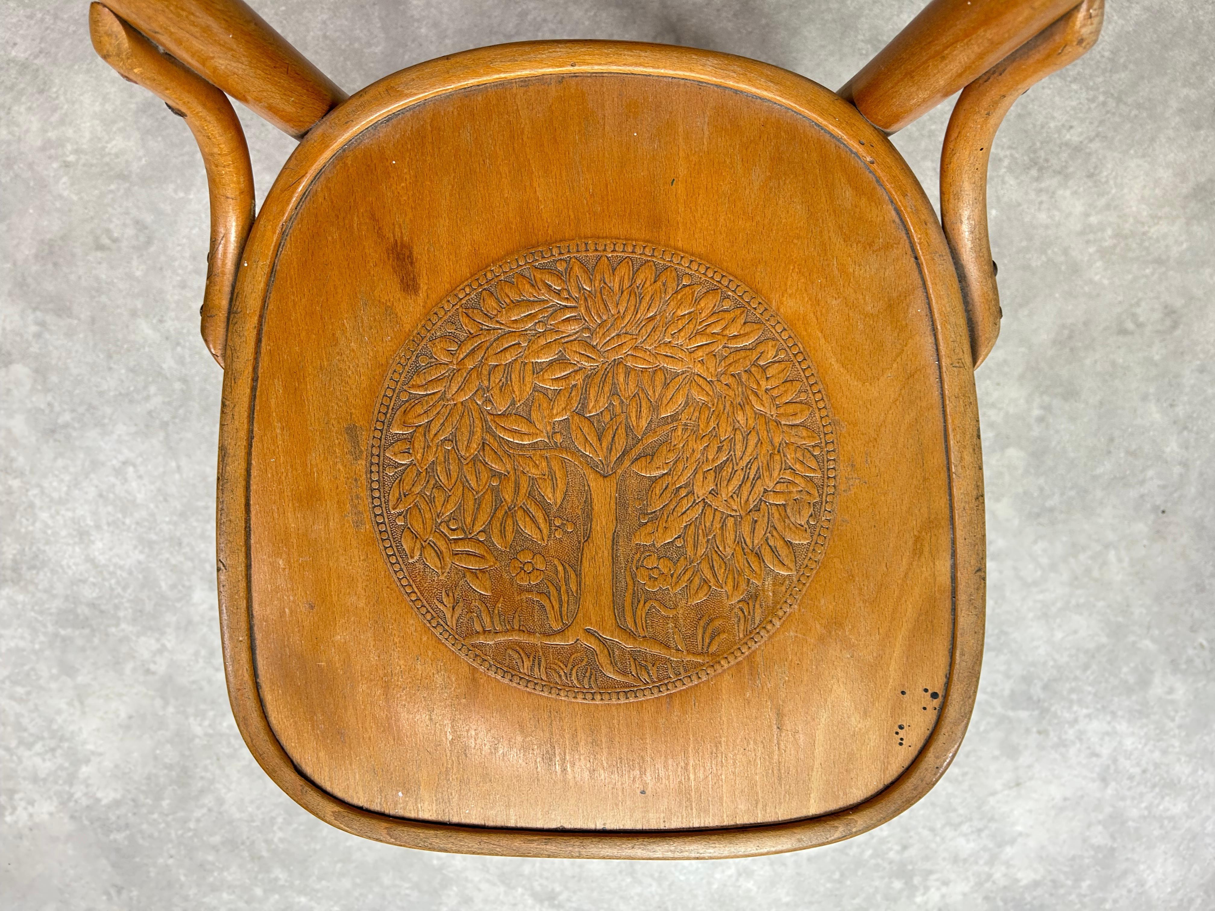 Milieu du XXe siècle Chaises de salle à manger en bois courbé de Thonet en vente