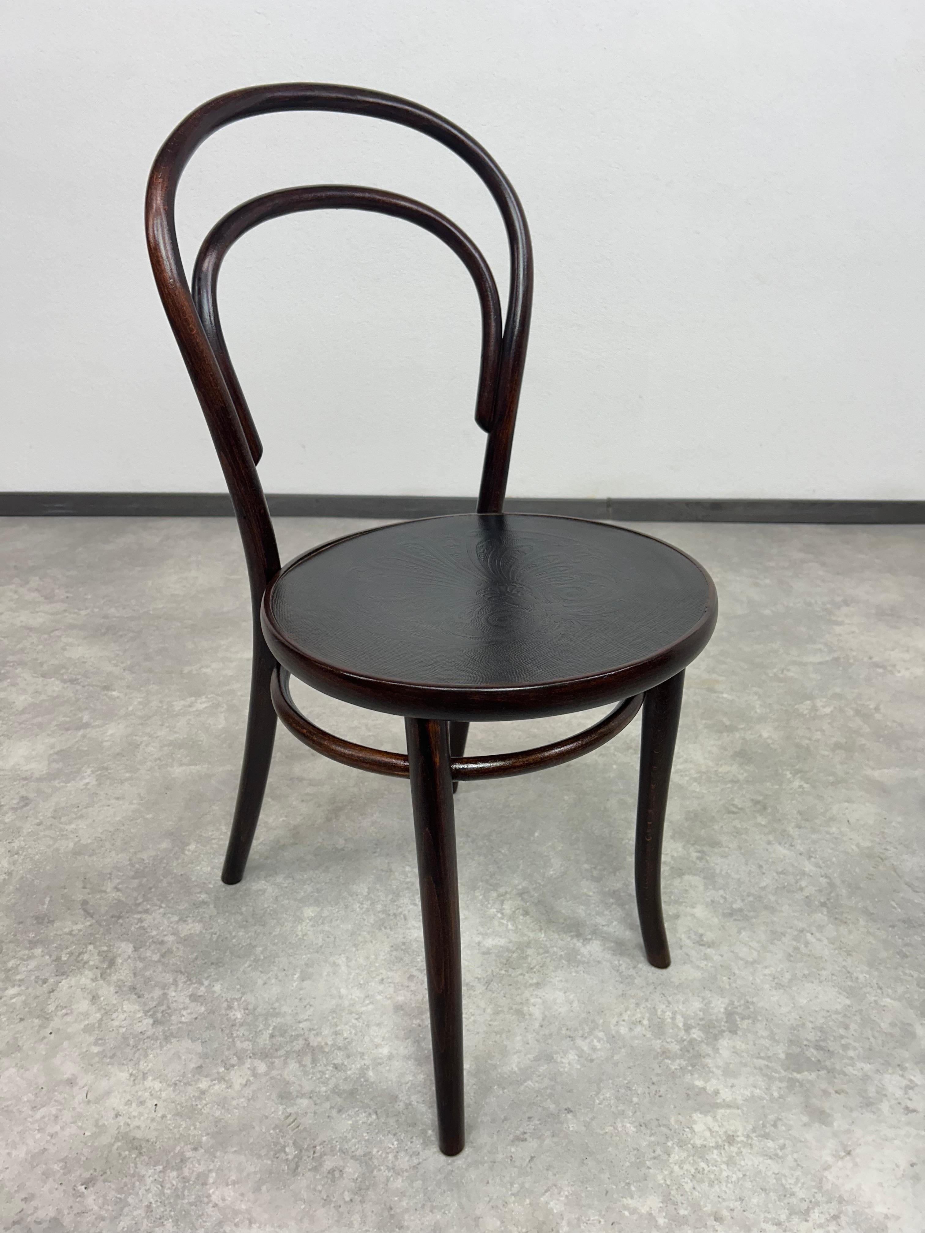 Ceco Sedie da pranzo in legno curvato n. 14 di Ton Bystřice pod Hostýnem in vendita