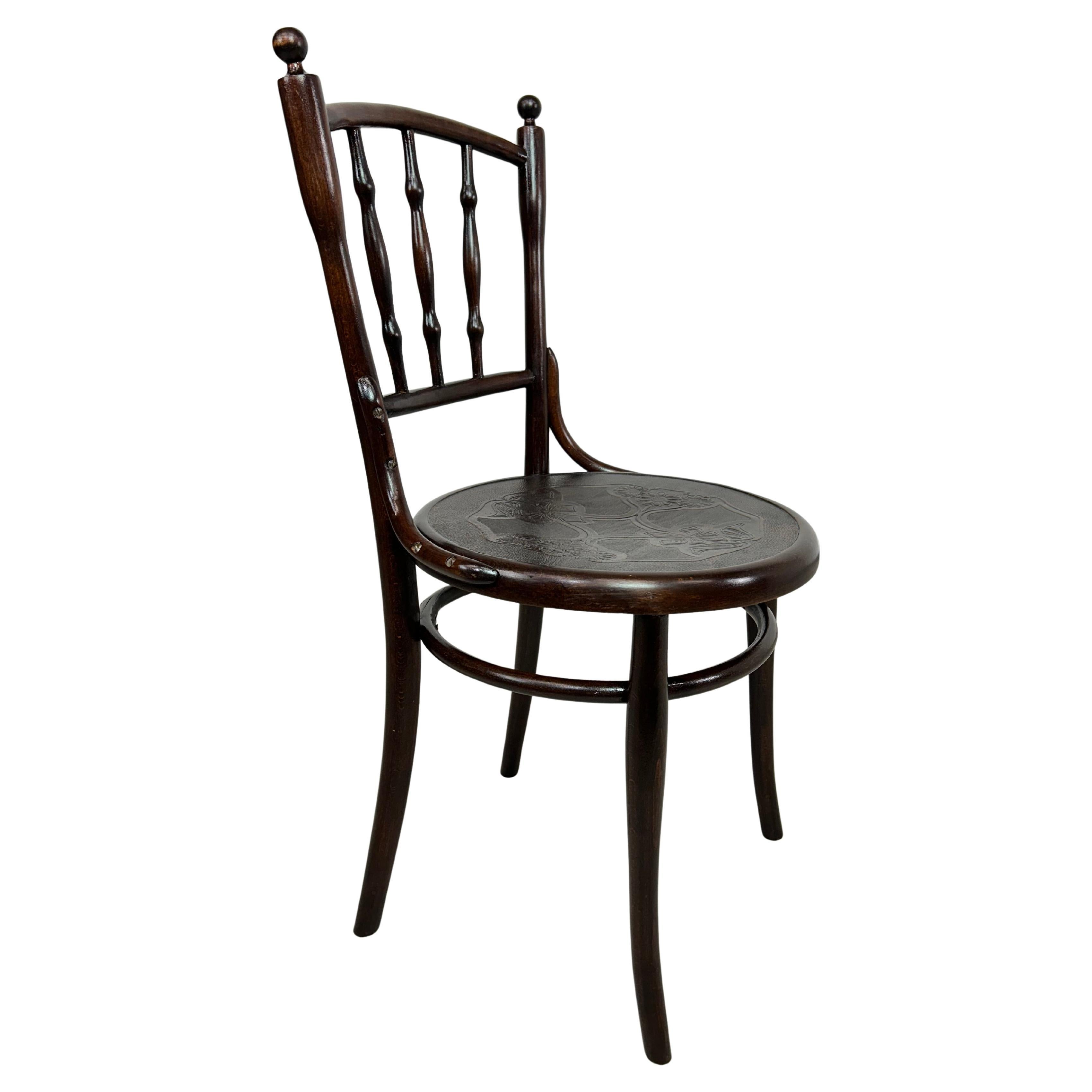 Bentwood dining room chair by Thonet
