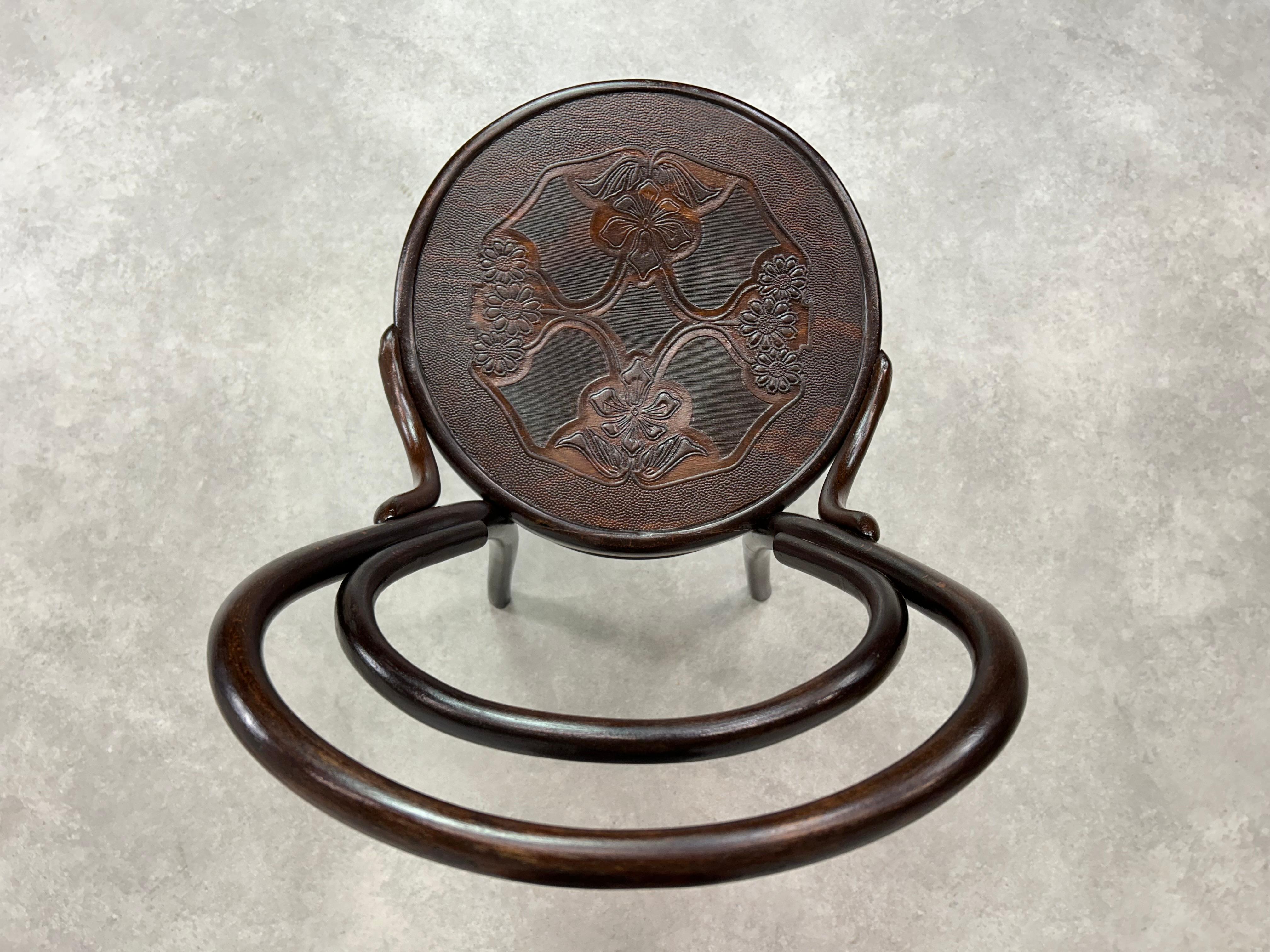 Bugholz-Esszimmerstuhl Nr.14 von Thonet (Slowakisch) im Angebot