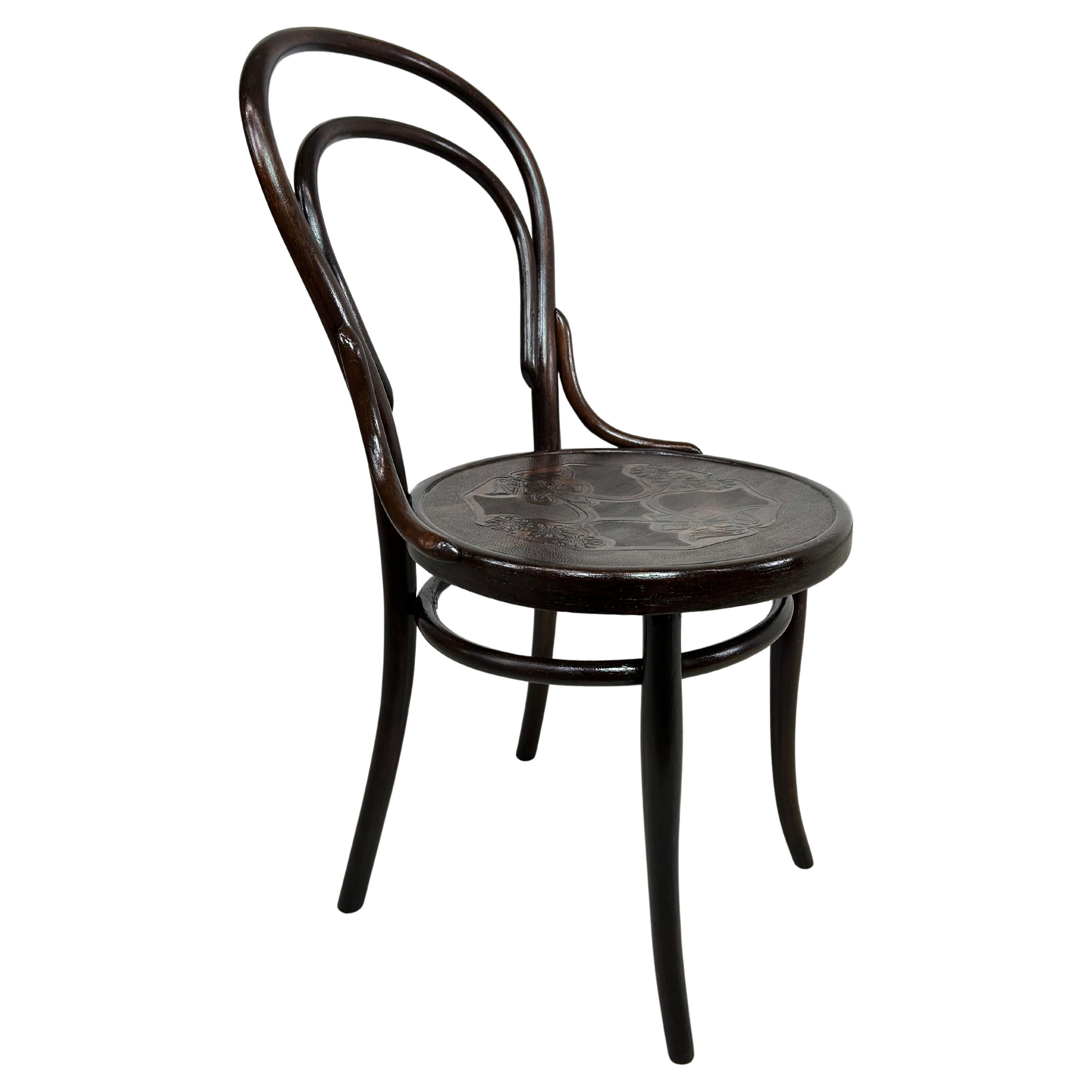 Bentwood dining room chair no.14 by Thonet