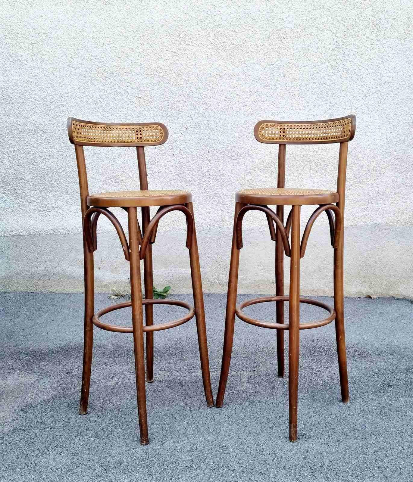 Nice pair of bentwood high bar stools made in Itally in the 70s