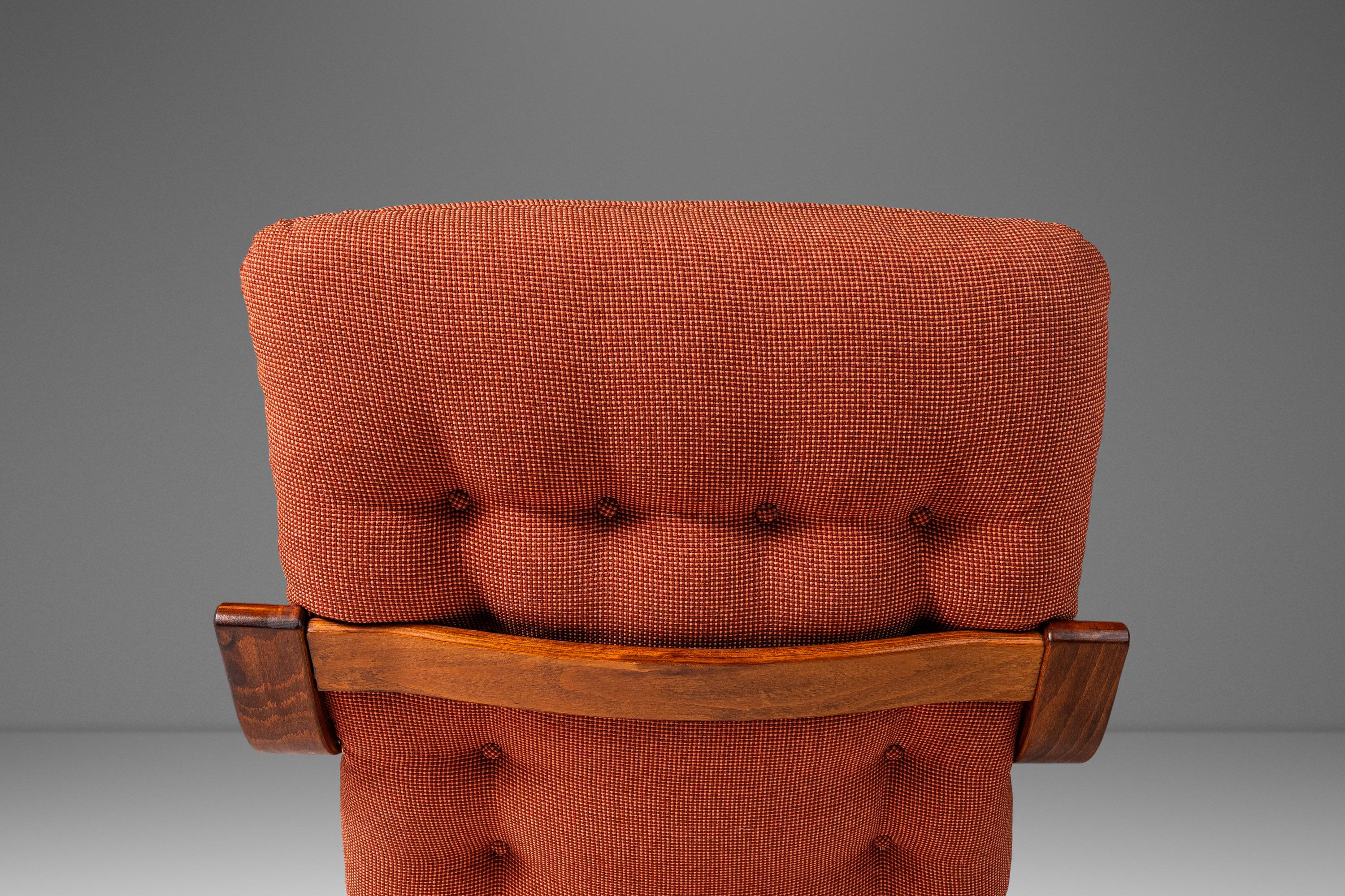 Bentwood Lounge Chair in Beech and Original Fabric by Westnofa, Norway, c. 1970s 11