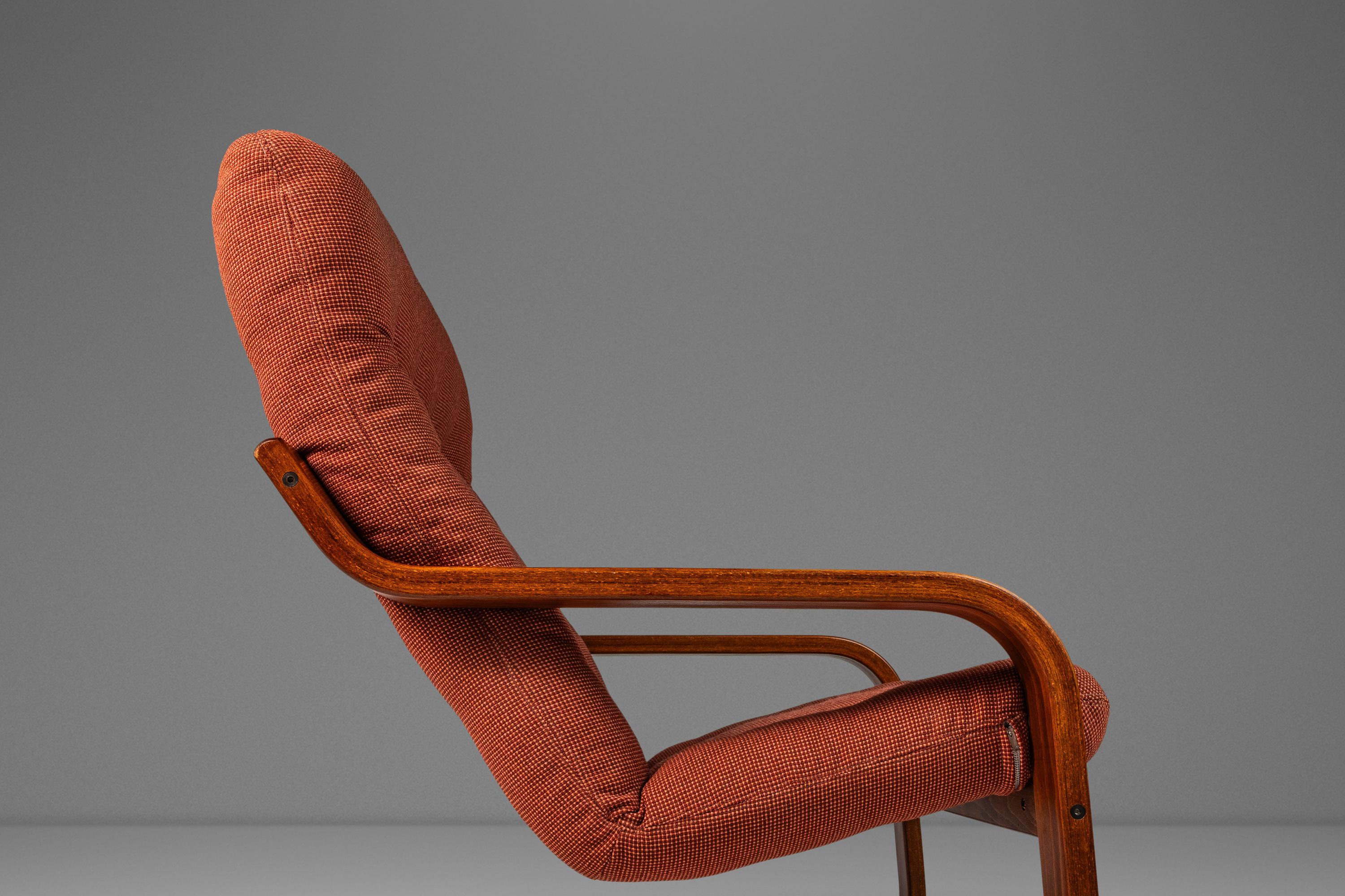 Bentwood Lounge Chair in Beech and Original Fabric by Westnofa, Norway, c. 1970s 14