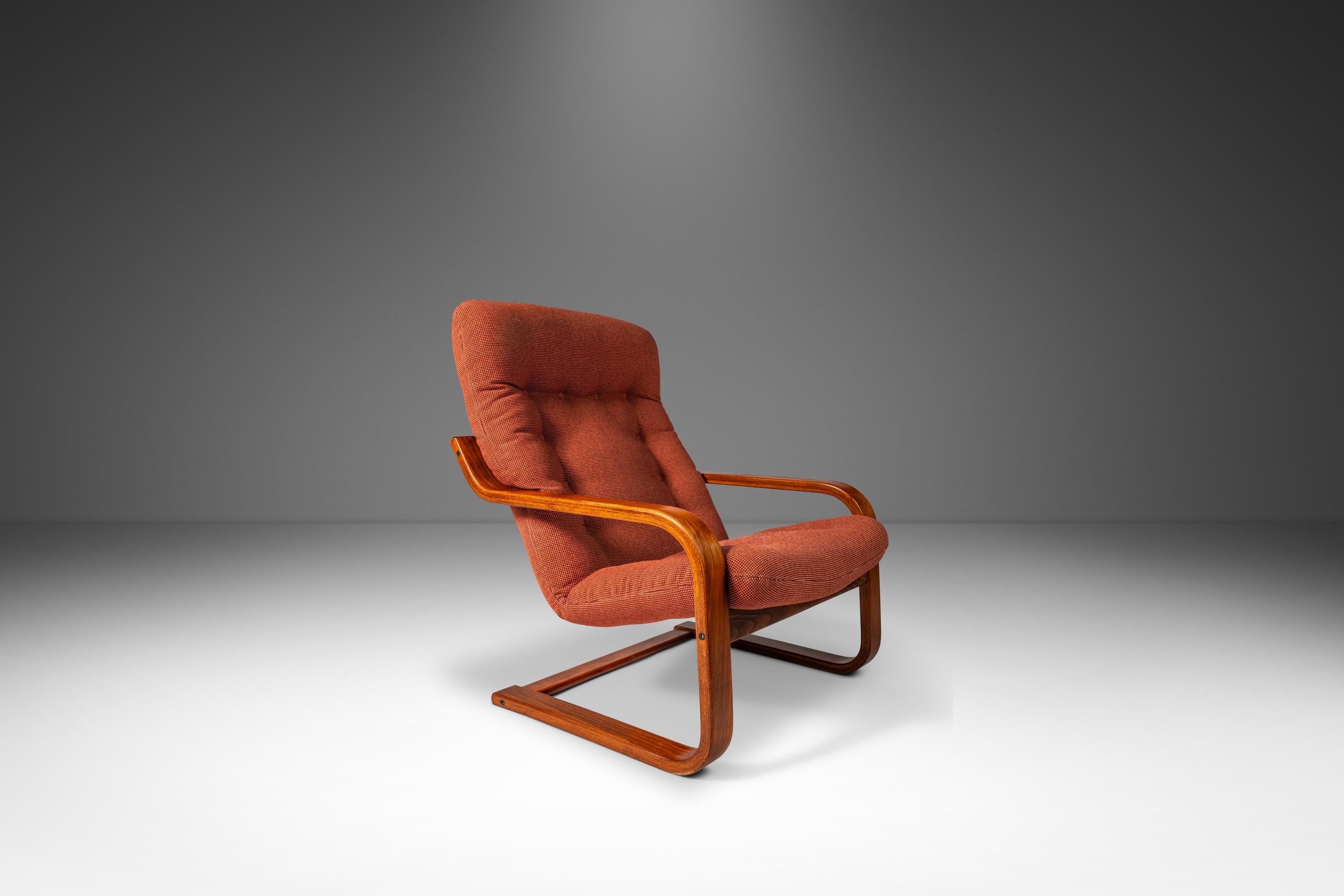 Mid-Century Modern Bentwood Lounge Chair in Beech and Original Fabric by Westnofa, Norway, c. 1970s