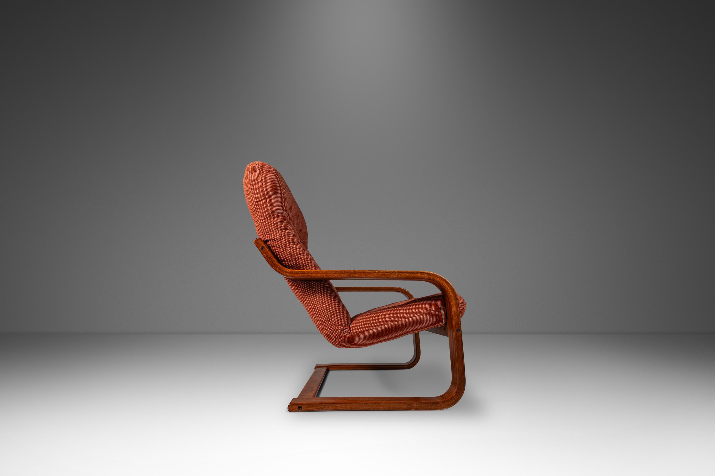 Bentwood Lounge Chair in Beech and Original Fabric by Westnofa, Norway, c. 1970s 2