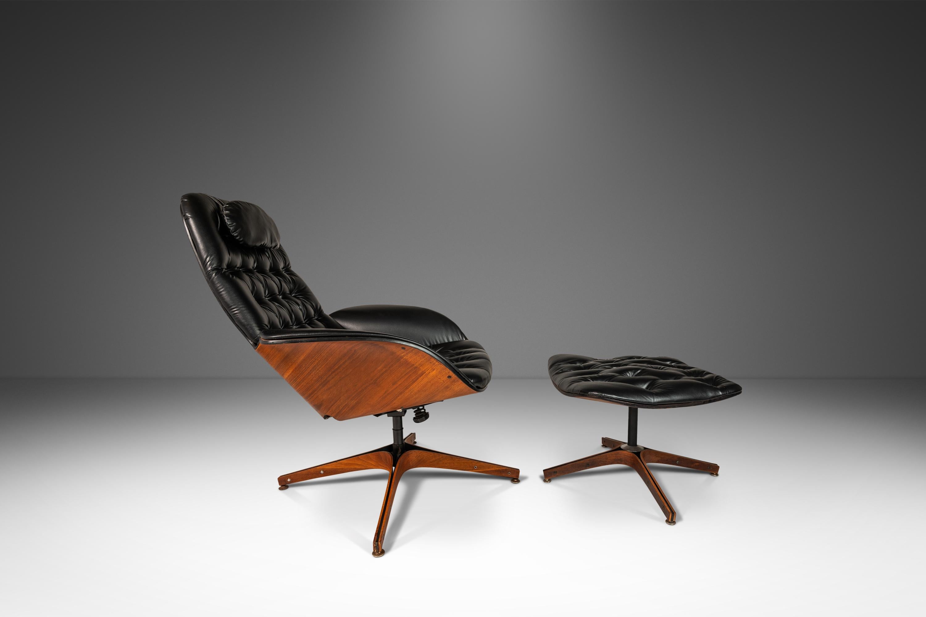 Mid-20th Century Bentwood Lounge Chair & Ottoman Set by George Mulhauser for Plycraft USA, 1960s For Sale