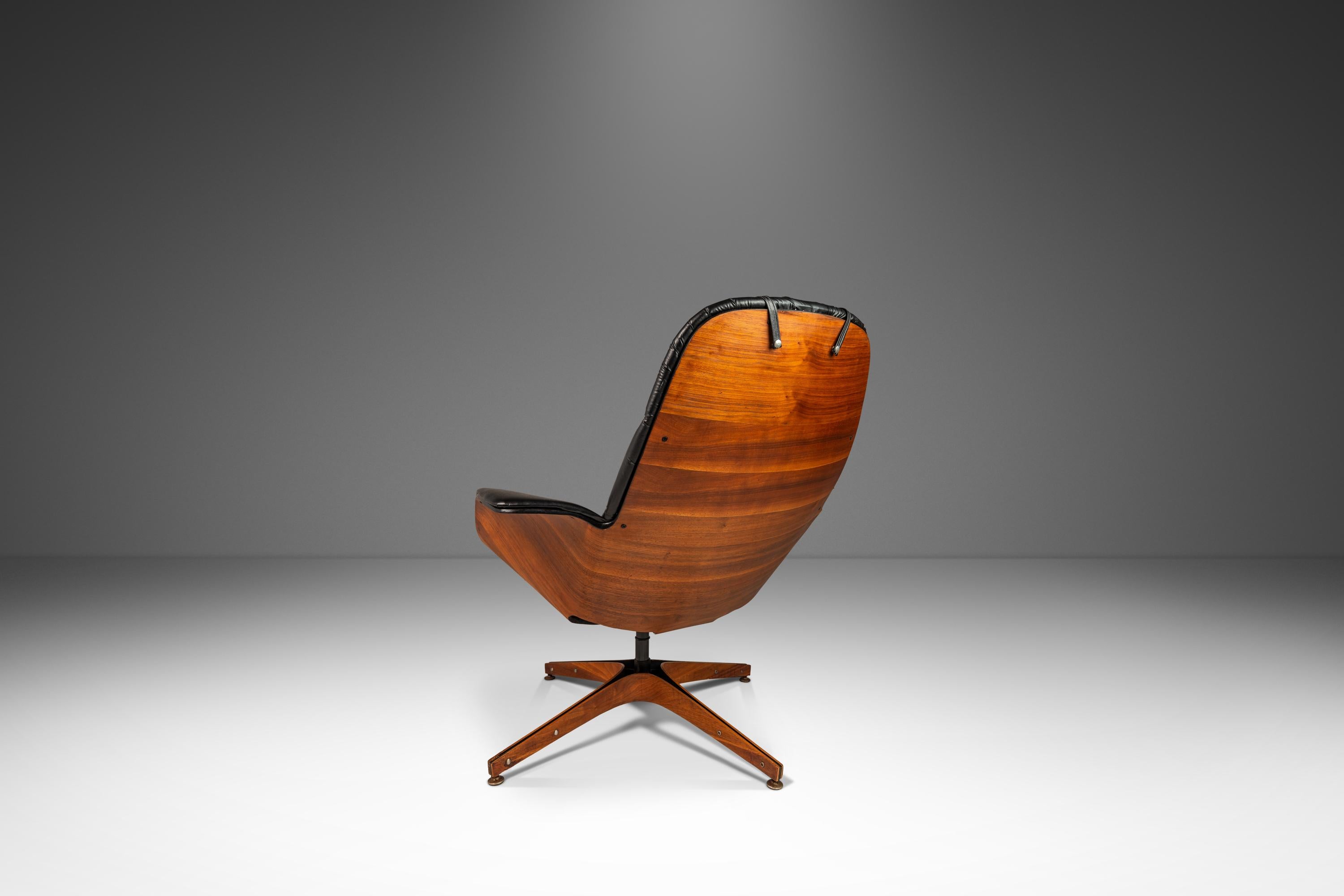 Walnut Bentwood Lounge Chair & Ottoman Set by George Mulhauser for Plycraft USA, 1960s For Sale