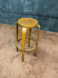 bois courbé  tabouret moderniste circa 1950