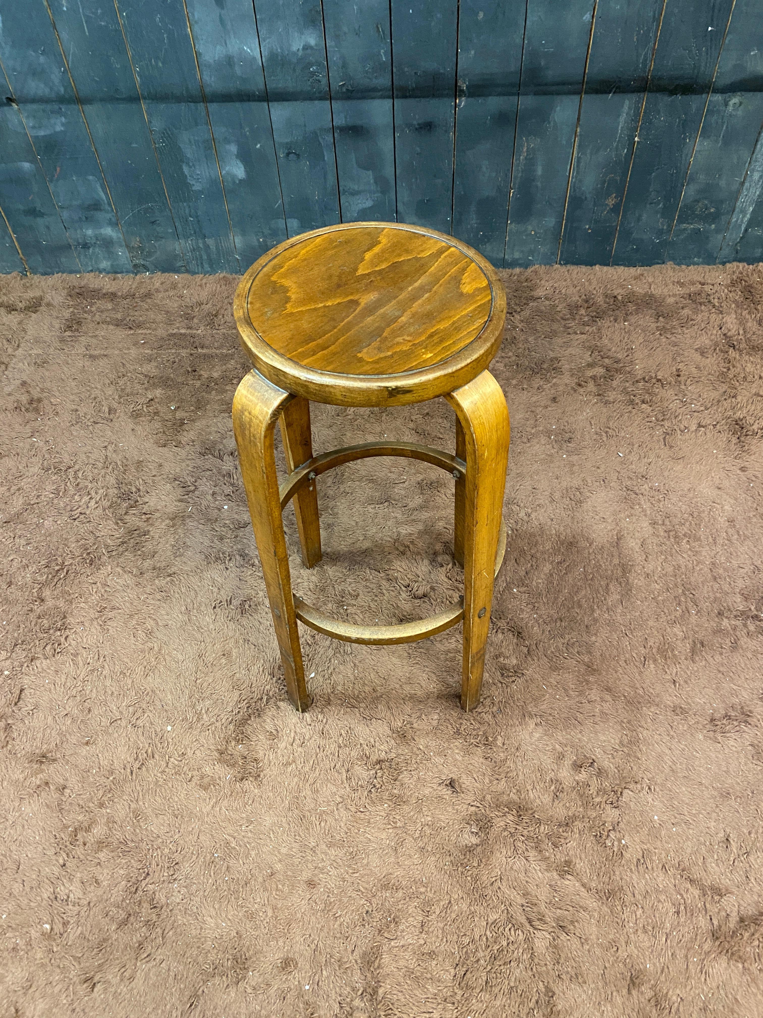 Bugholz  modernistischer Hocker um 1950 im Angebot 1