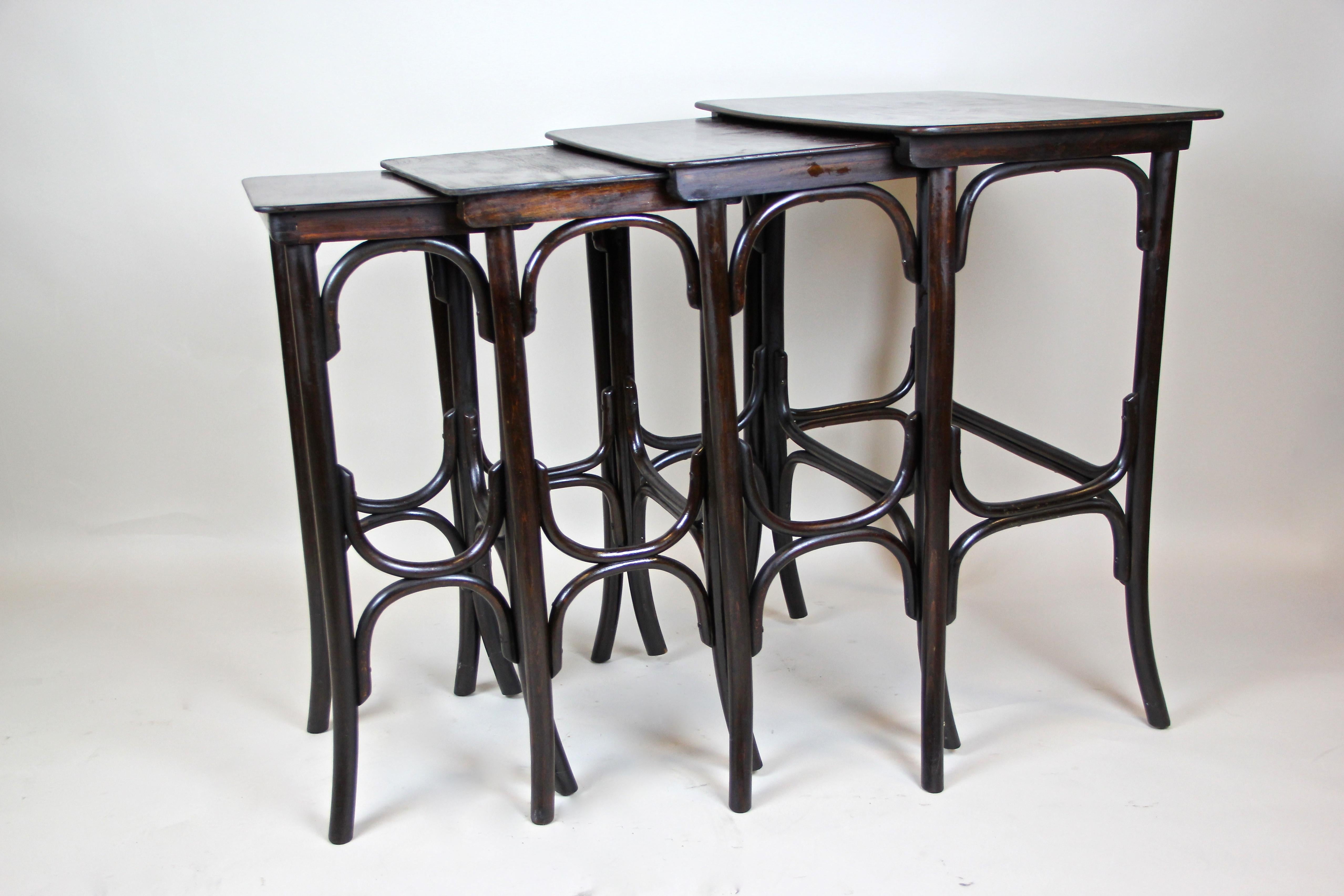 Beech Bentwood Nesting Table Set by Thonet Mod. 10 Art Nouveau, Austria, circa 1905