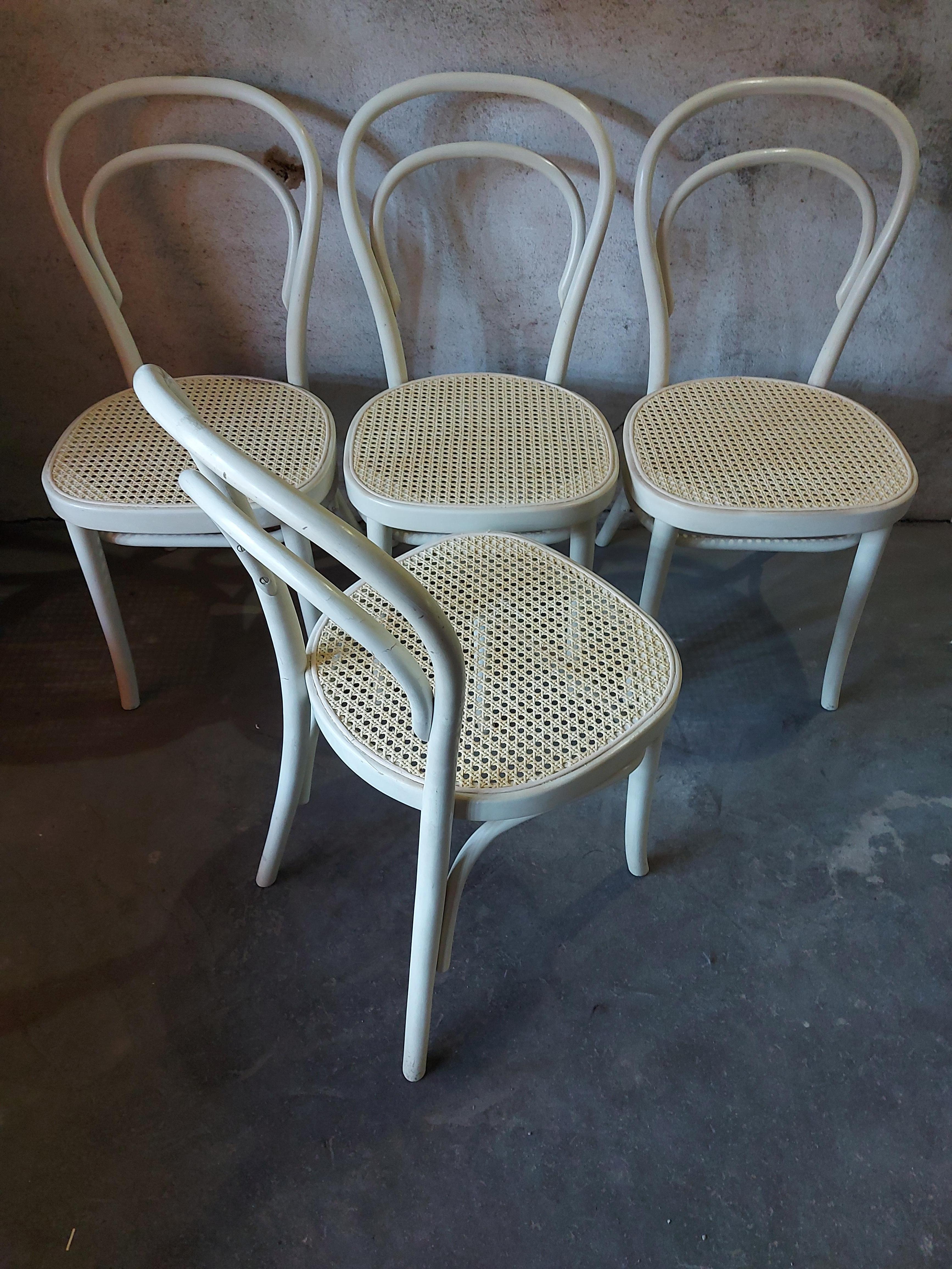 Bentwood cane Thonet No. 14 dining chair in vintage condition (well preserved) with new cane seat.

Production period: 1980s

Materials: Bentwood, cane

Label: STOL Kamnik

Condition: great, signs of use, undamaged

Colour: White

Price is for one