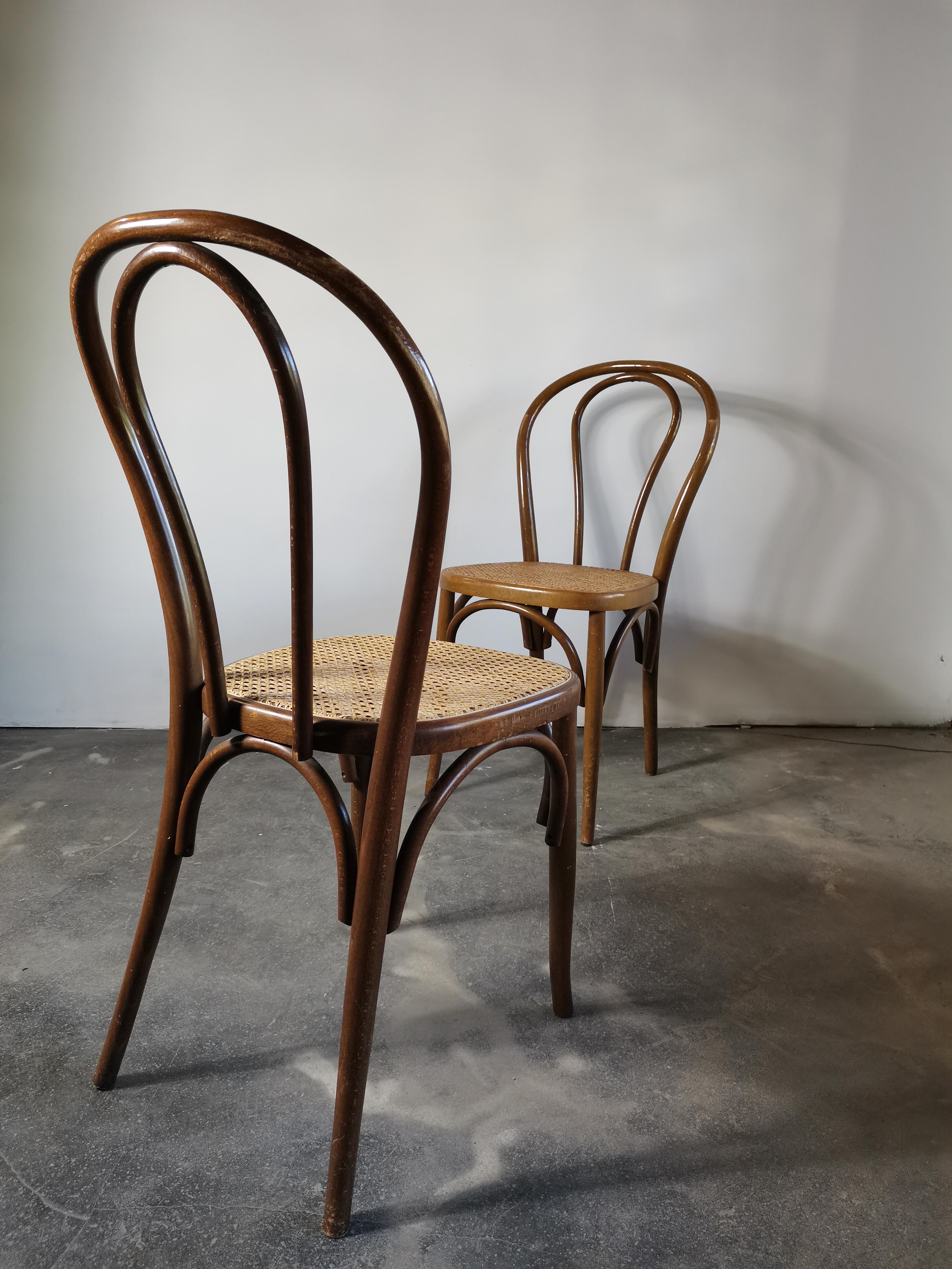 Chair, Thonet Style, Bentwood, Cane - beautiful patina 

Price is for one chair.

Period: 1960s

Materials: Bentwood, Cane 

Condition: solid, signs of use, undamaged

Colour: Wood

Dimensions: H = 88cm, W = 41 cm, D = 41 (51) cm, seat height = 47 cm
