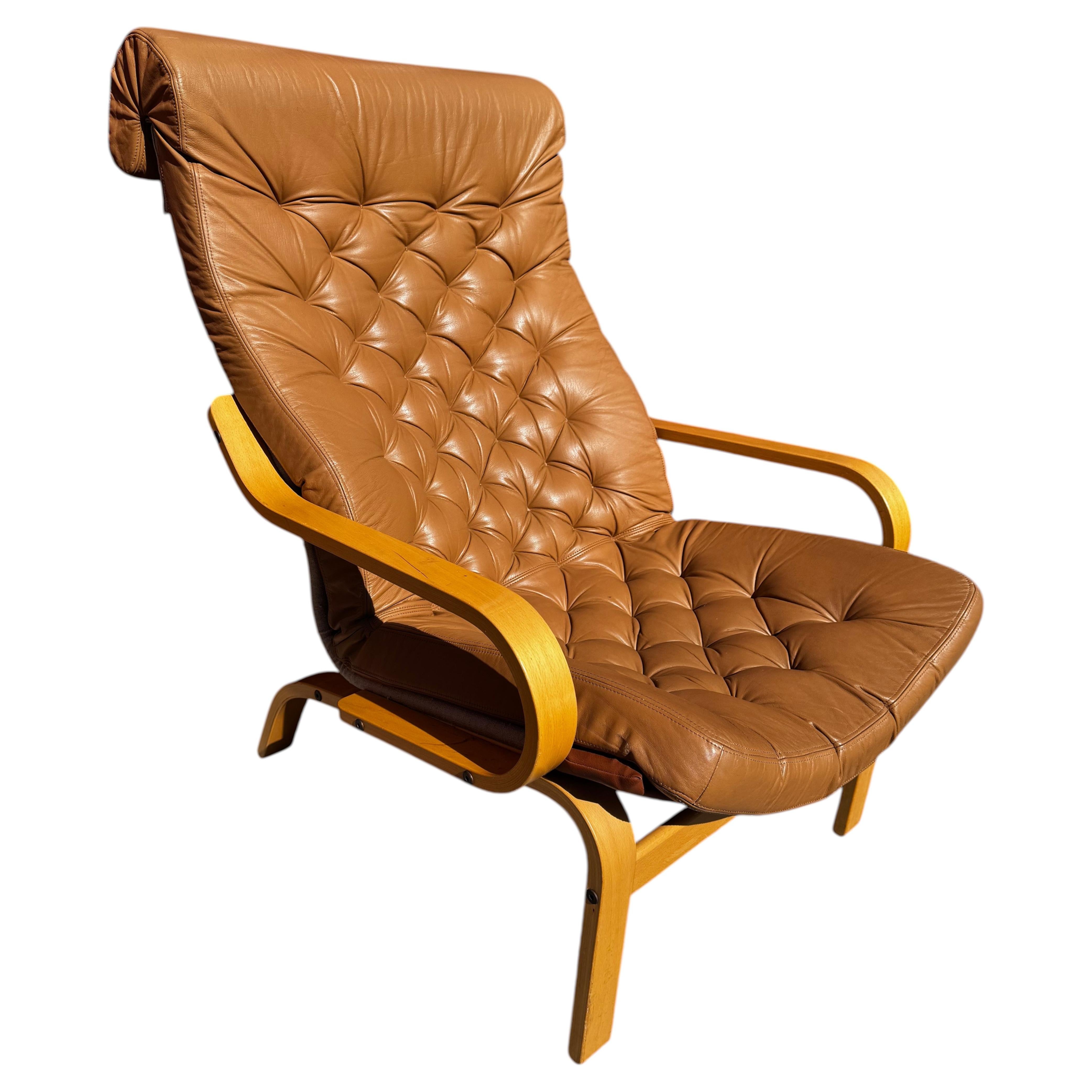 Bentwood Noboru Nakamura "Poem" Leather Lounge Chair For Sale