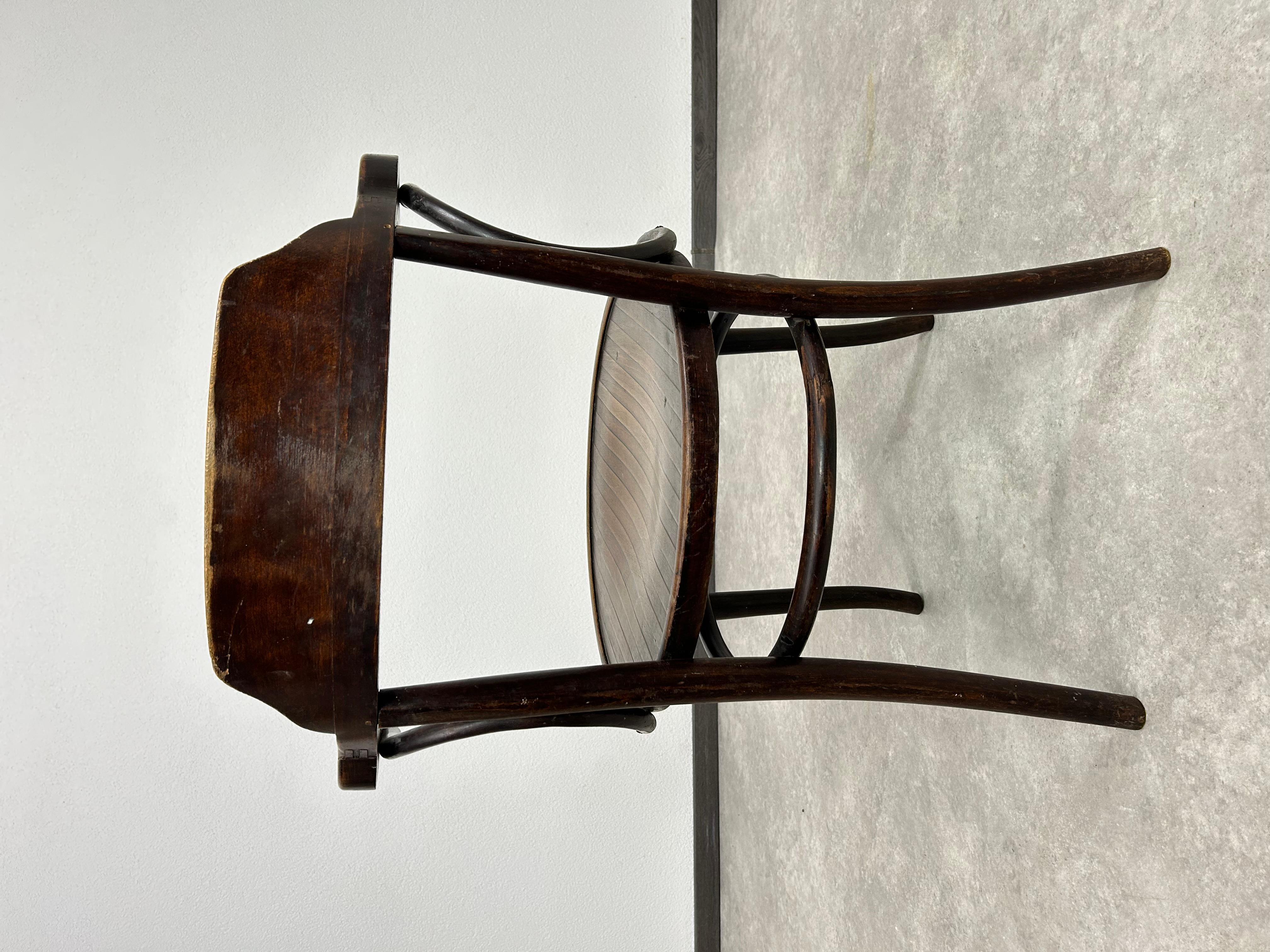 Chaise de bureau en bois courbé de Thonet Debrecen en vente 1