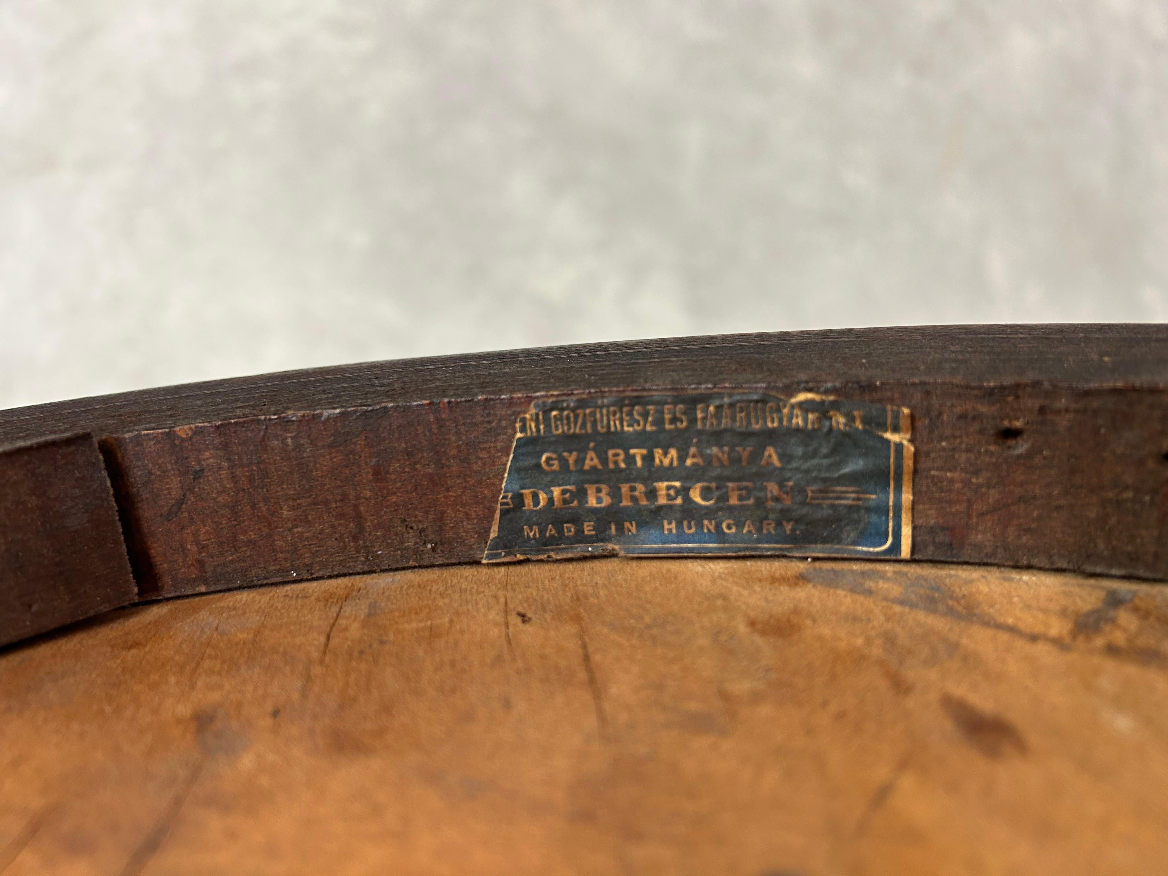 Chaise de bureau en bois courbé de Thonet Debrecen en vente 2