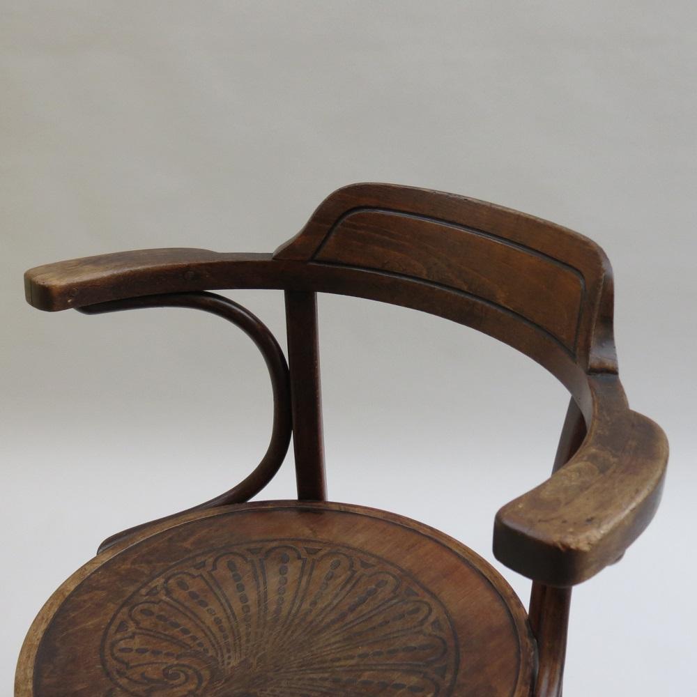 Chaise de bureau en bois cintré numéro 704 J Kohn pour Thonet 1900s Jacob Joseph  en vente 3