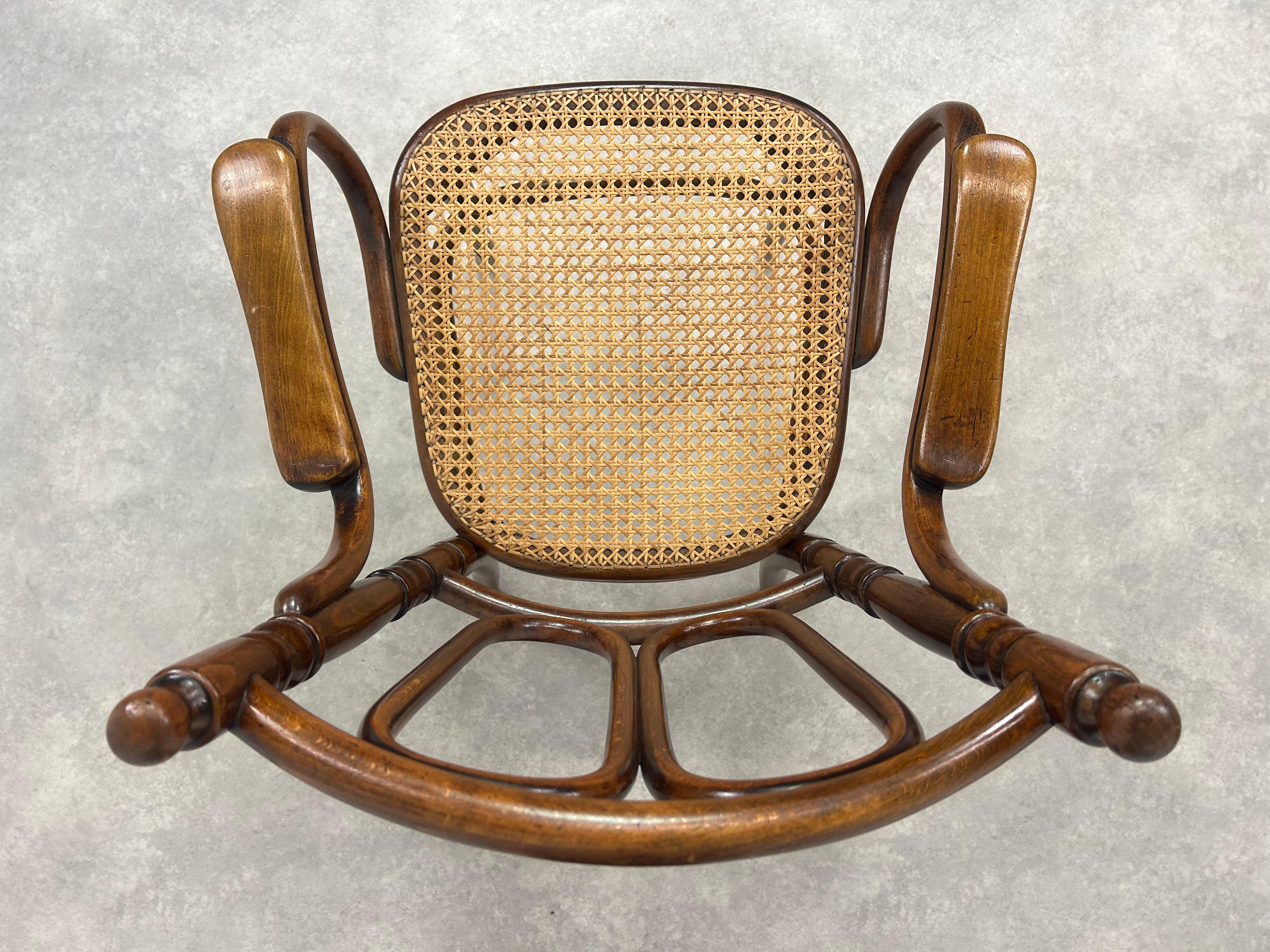 Silla de oficina de madera curvada n.º 88 de Thonet en venta 1
