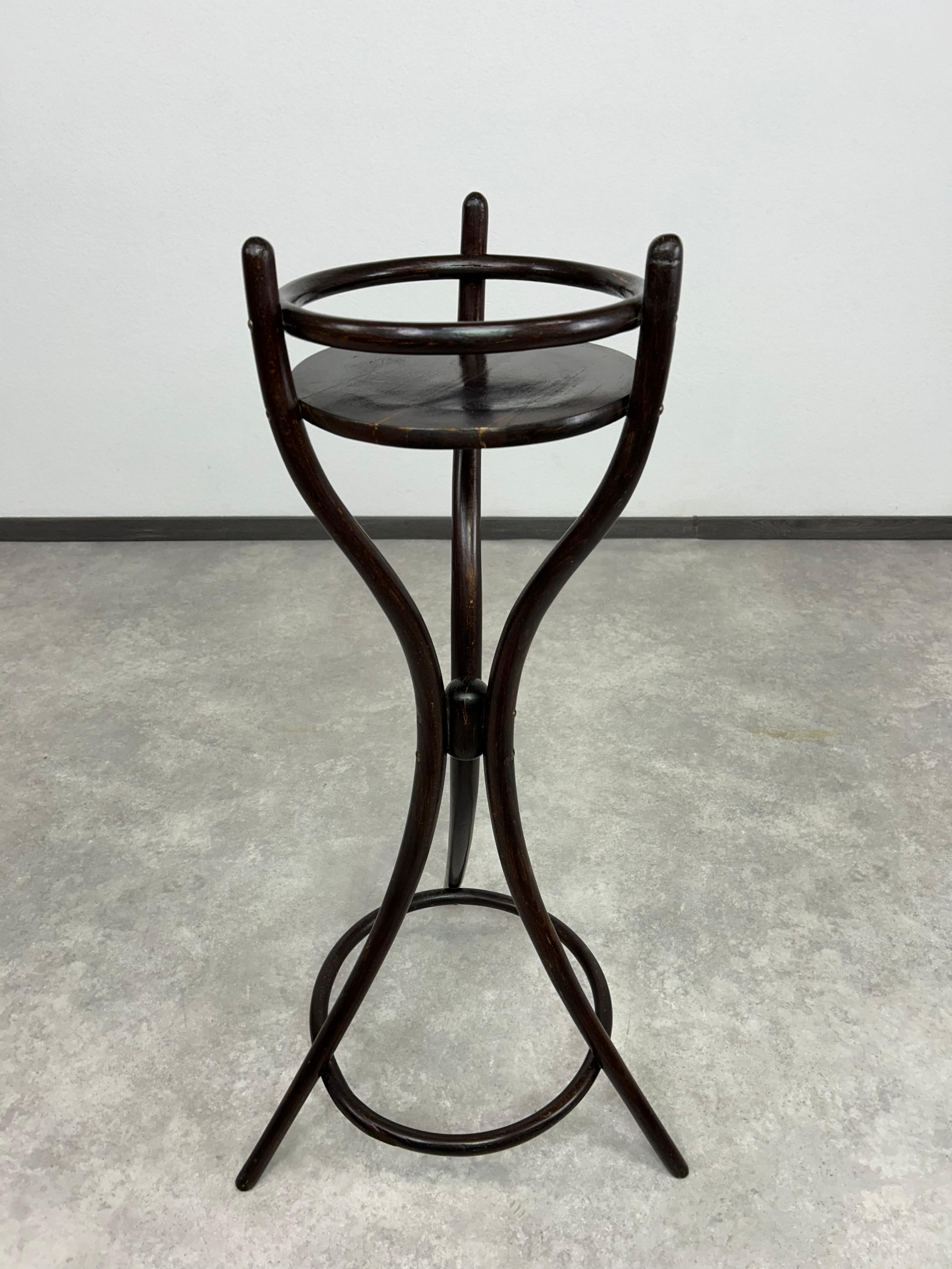 Austrian Bentwood plant stand by Thonet For Sale