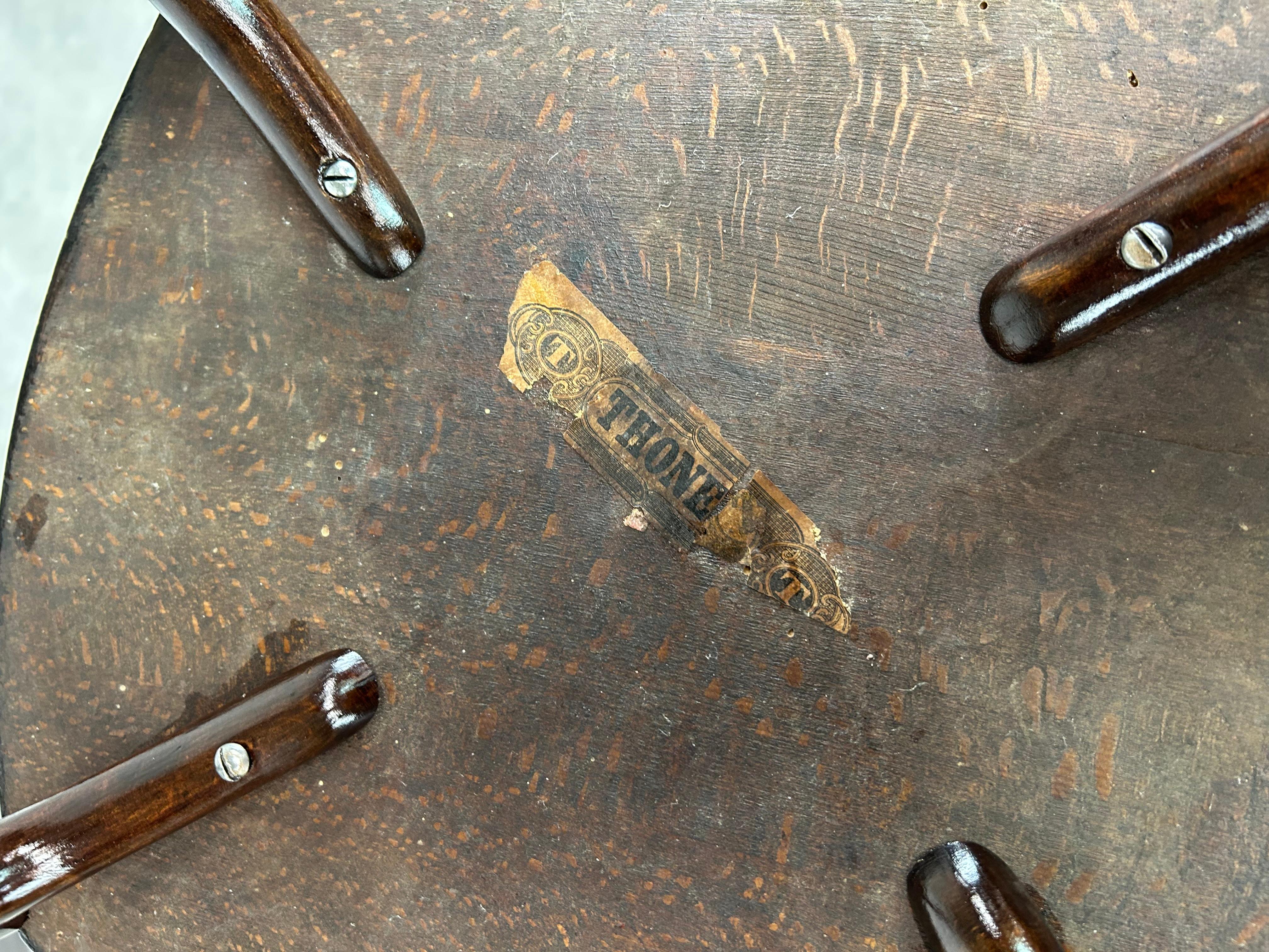 Jardinera de madera curvada nº 9521 de Josef Hoffmann para Thonet principios del siglo XX en venta