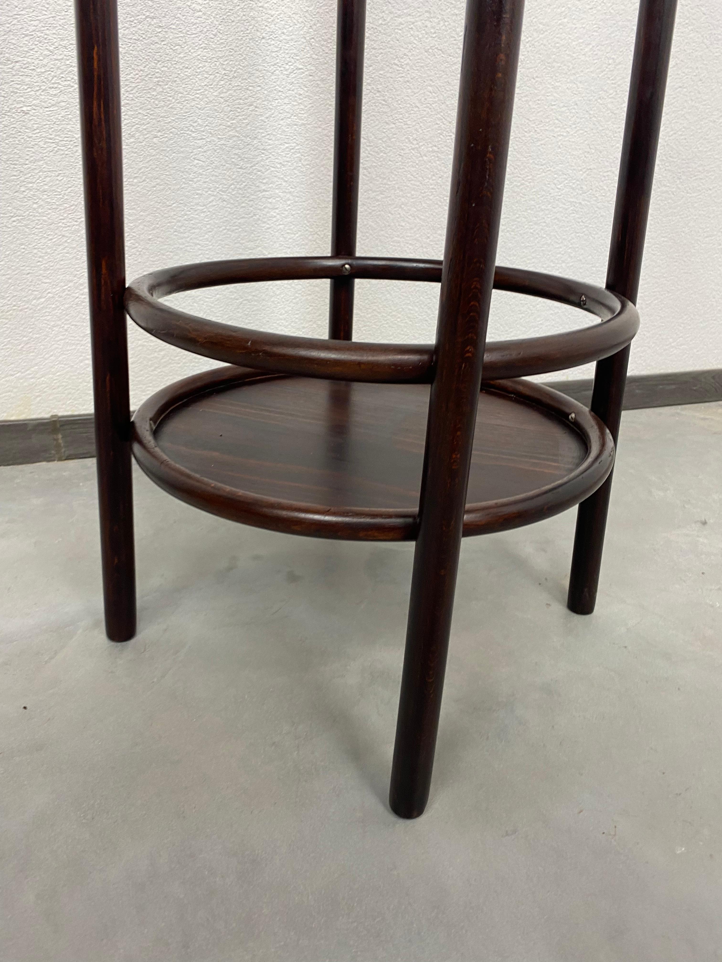 Bentwood Plant Stands by Thonet In Excellent Condition For Sale In Banská Štiavnica, SK
