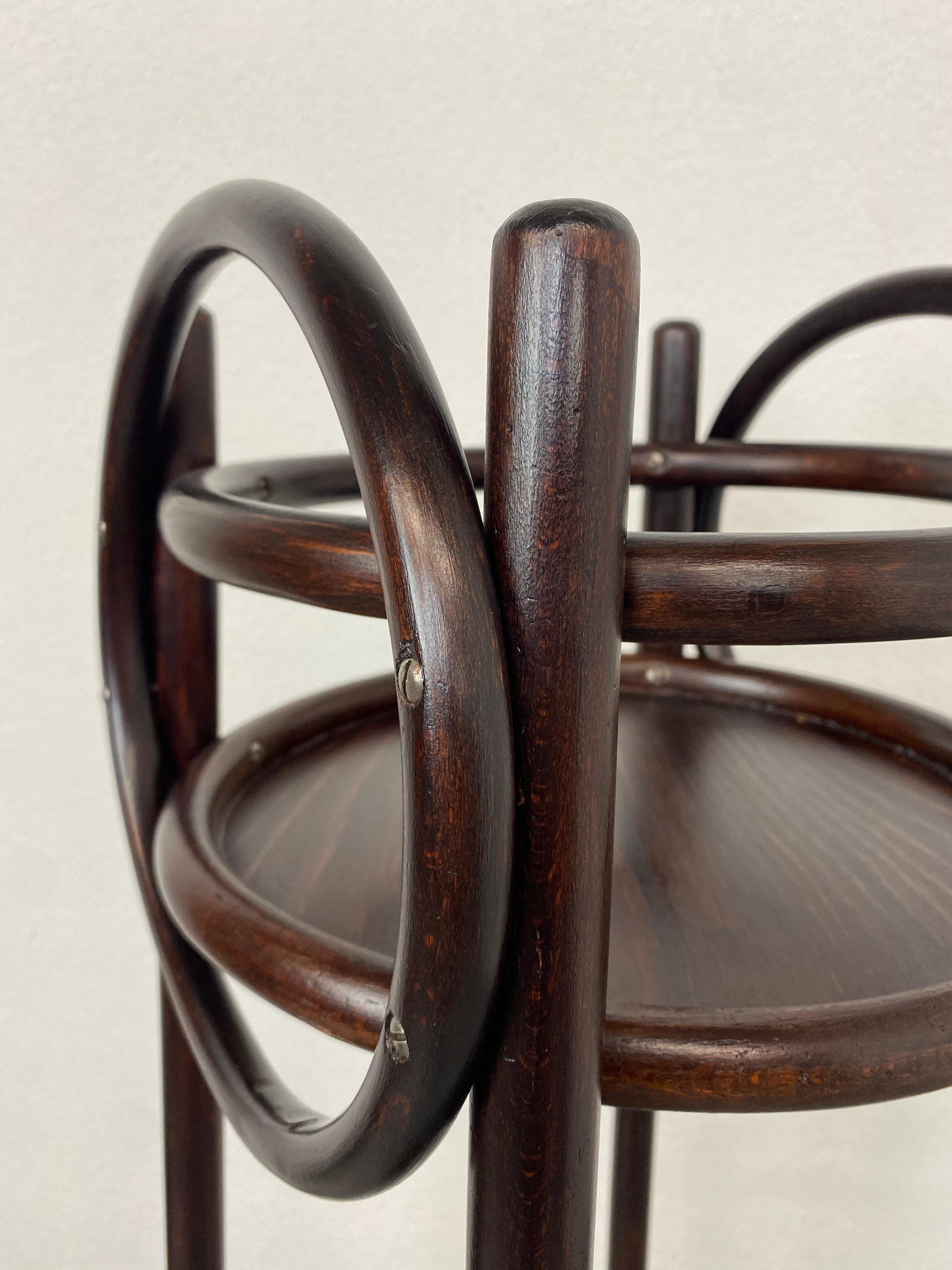 Début du 20ème siècle Bentwood Plant Stands by Thonet en vente